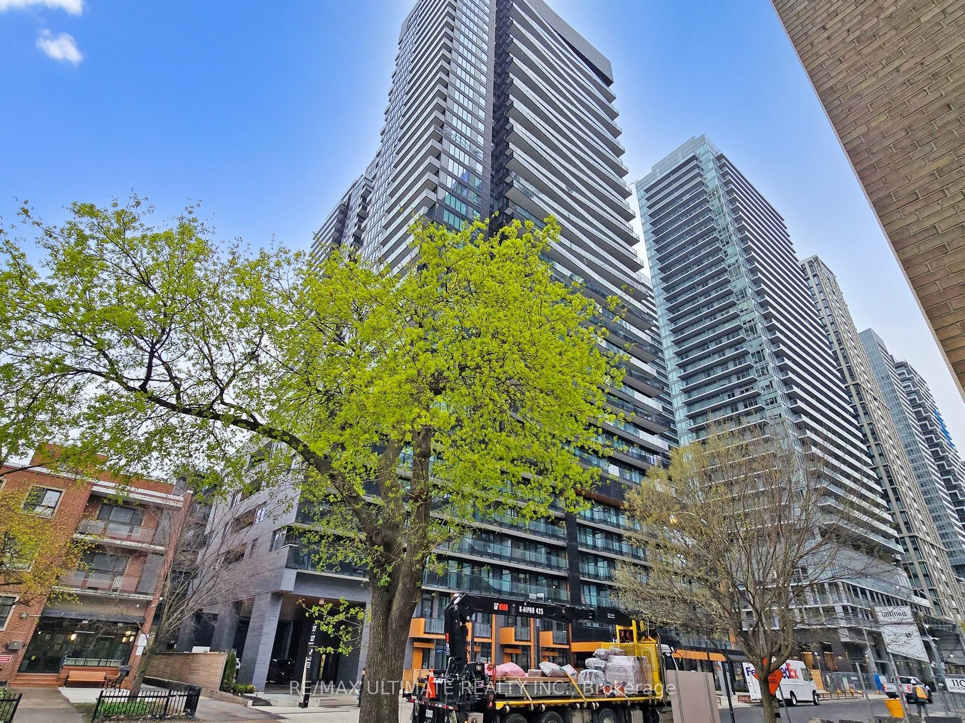 117 Broadway Avenue 207, Toronto, ON M4P 1V3 photo 2