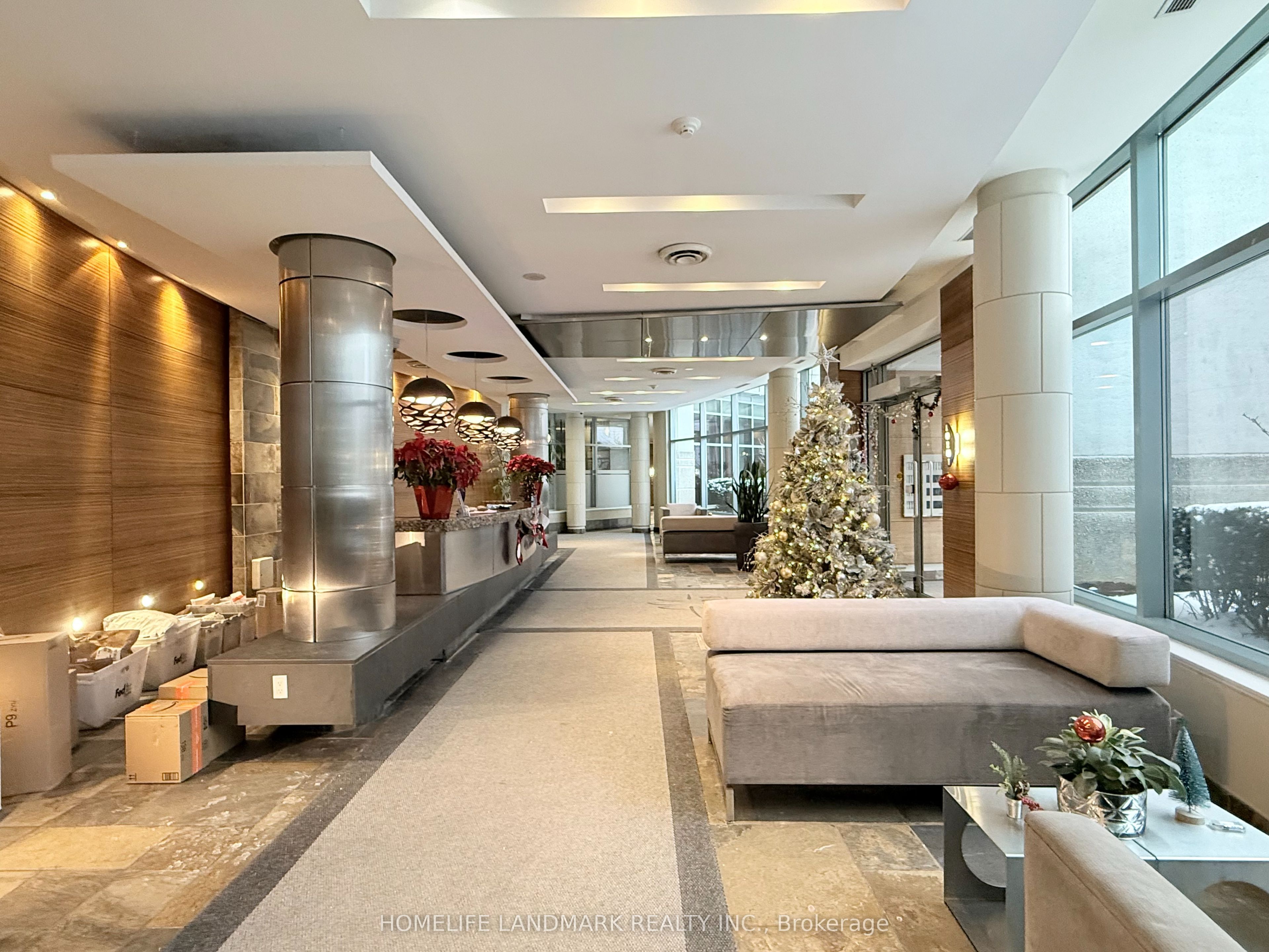 230 Queens Quay W 727, Toronto, ON M5J 2Y7 photo 3