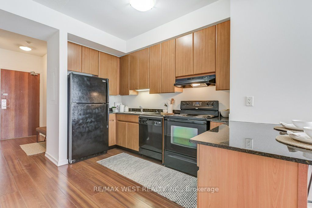30 Canterbury Place 501, Toronto, ON M2N 0B9 photo 4