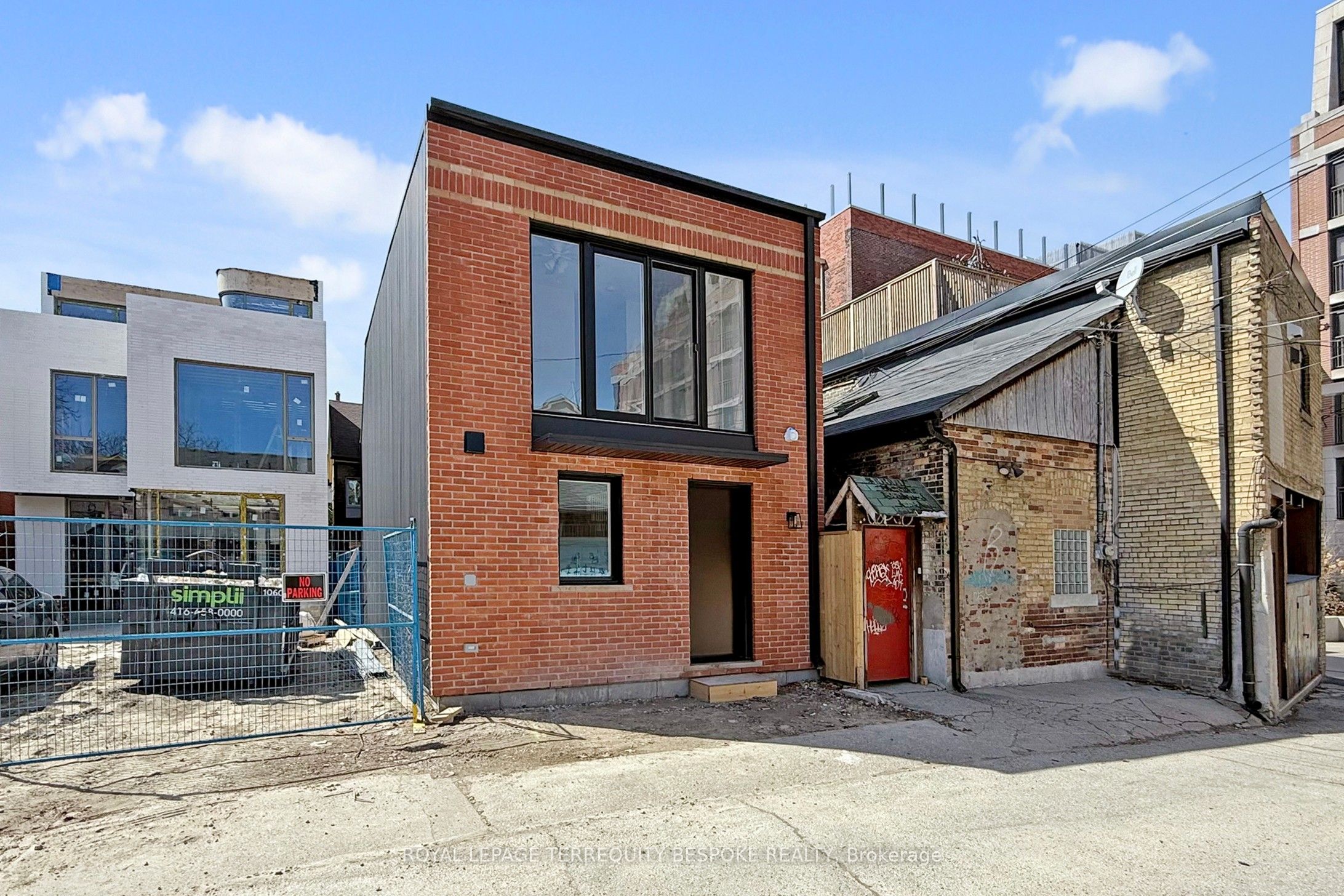 363 Euclid Avenue Laneway, Toronto, ON M6J 2K1 photo 2
