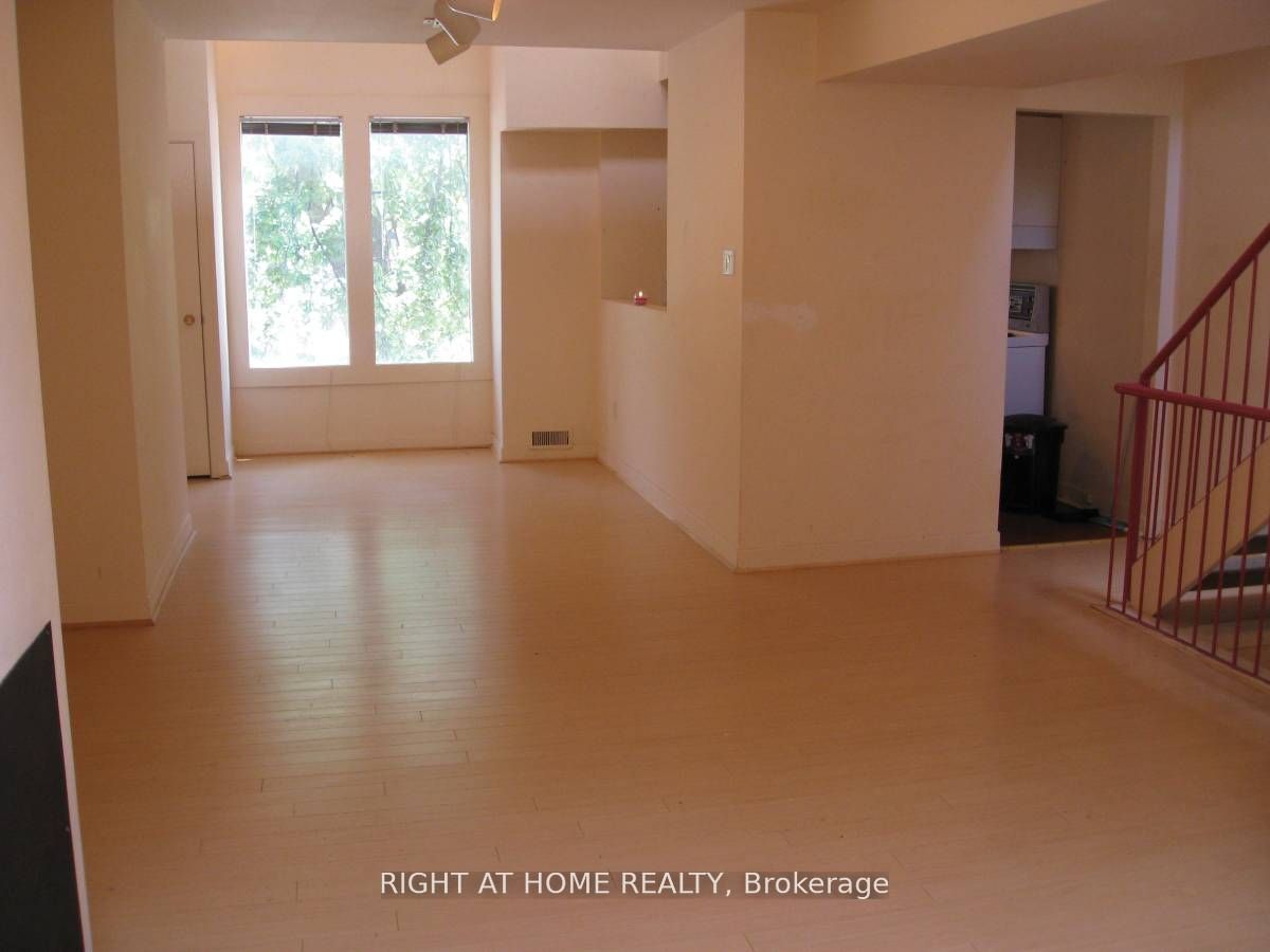 210 McCaul Street Unit 2, Toronto, ON M5T 1W5 photo 4