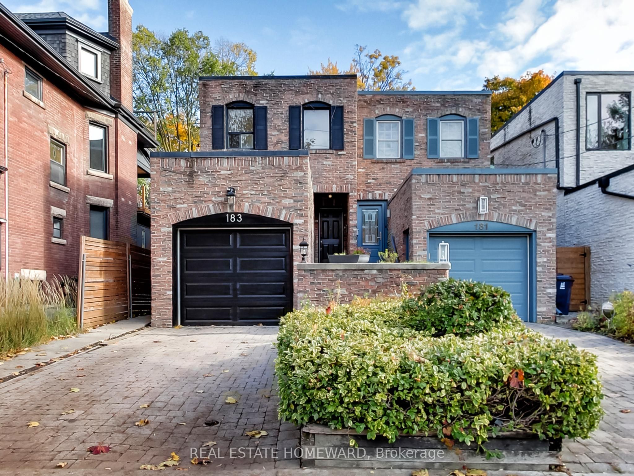 183 Madison Avenue, Toronto, ON M5R 2S6