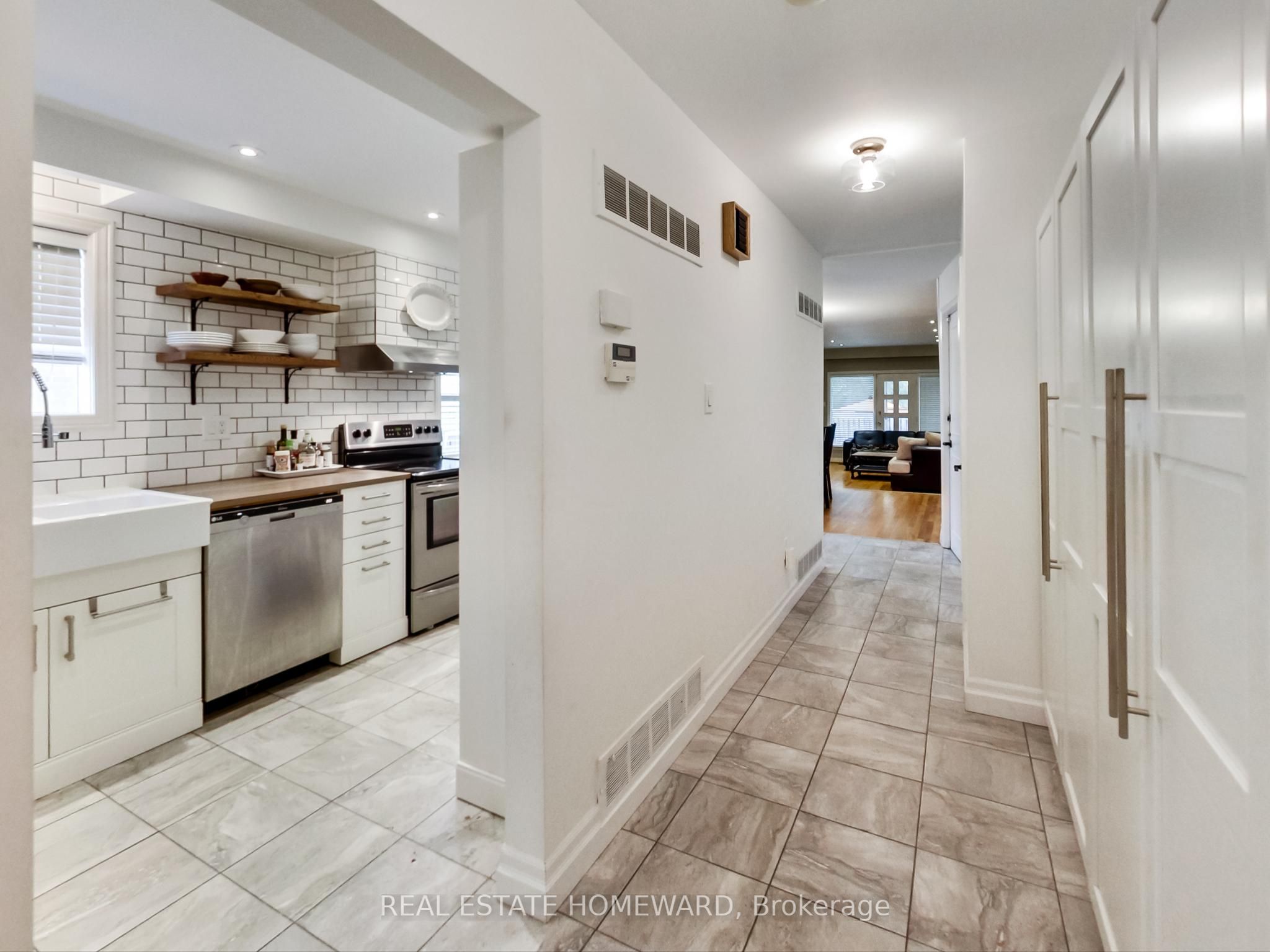 183 Madison Avenue, Toronto, ON M5R 2S6 photo 4