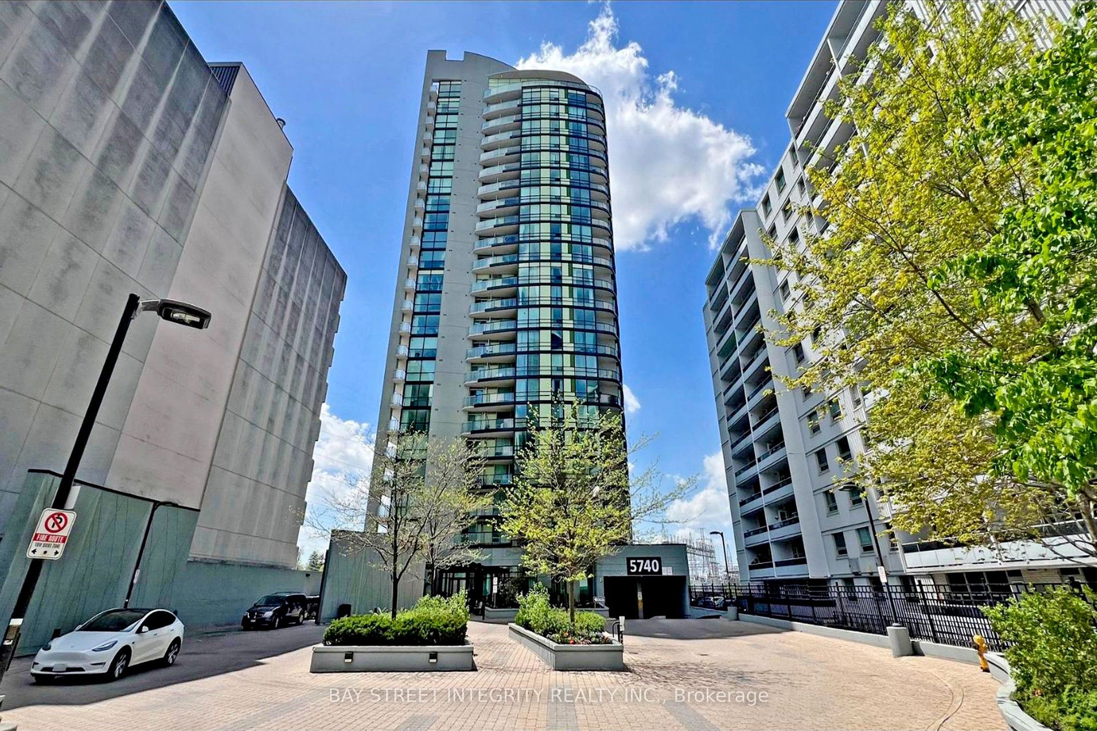 5740 Yonge Street 1701, Toronto C07, ON M2M 3T3 photo 2
