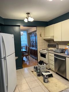 150 Neptune Drive 704, Toronto, ON M6A 2Y9 photo 5
