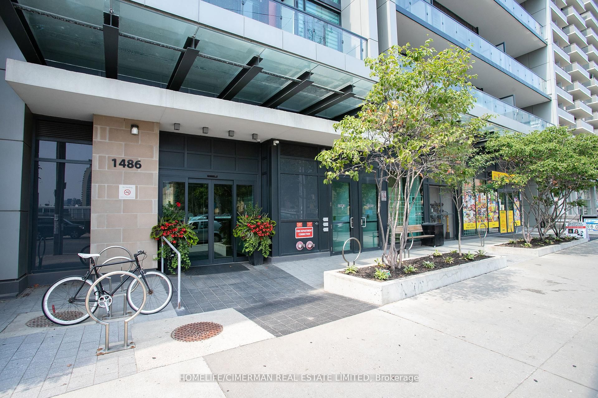1486 Bathurst Street 1604, Toronto, ON M5P 3G9 photo 2