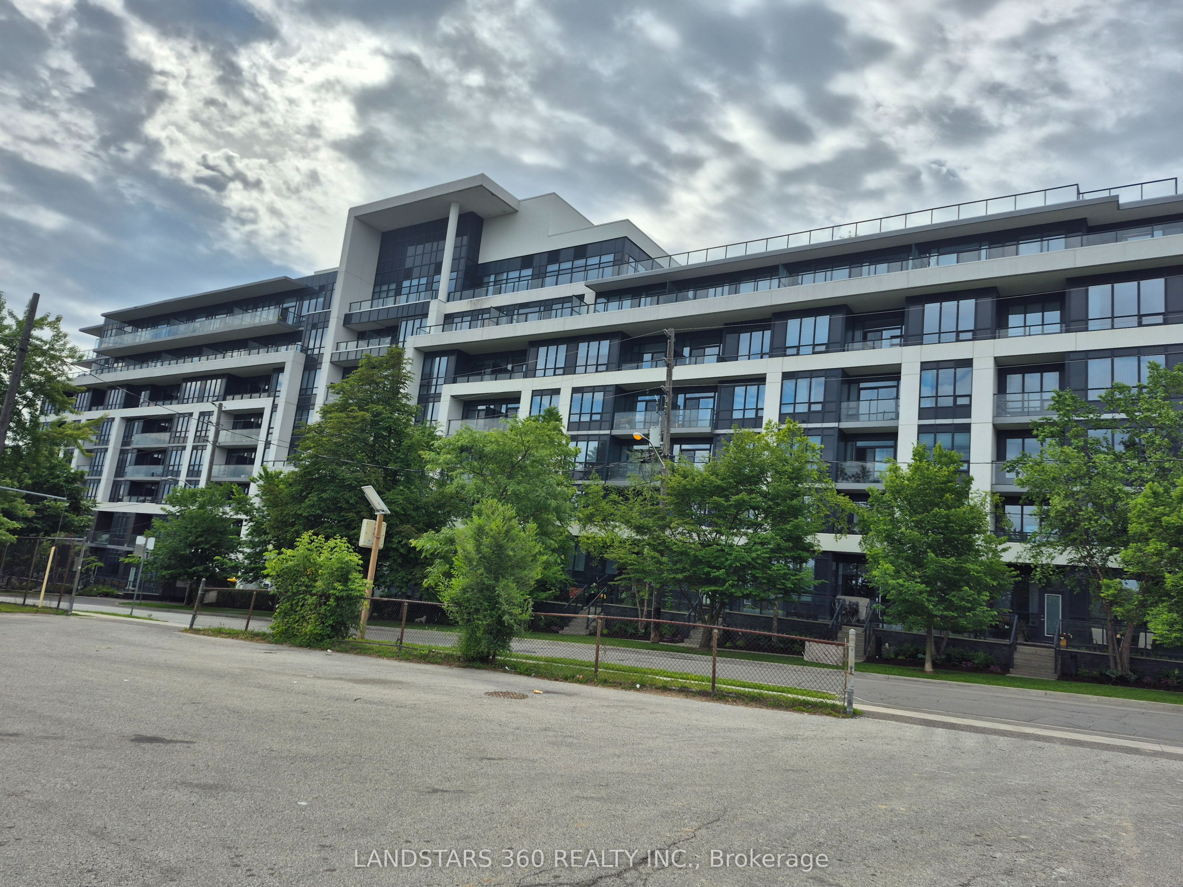 399 Spring Garden Avenue 615, Toronto, ON M2N 3H6