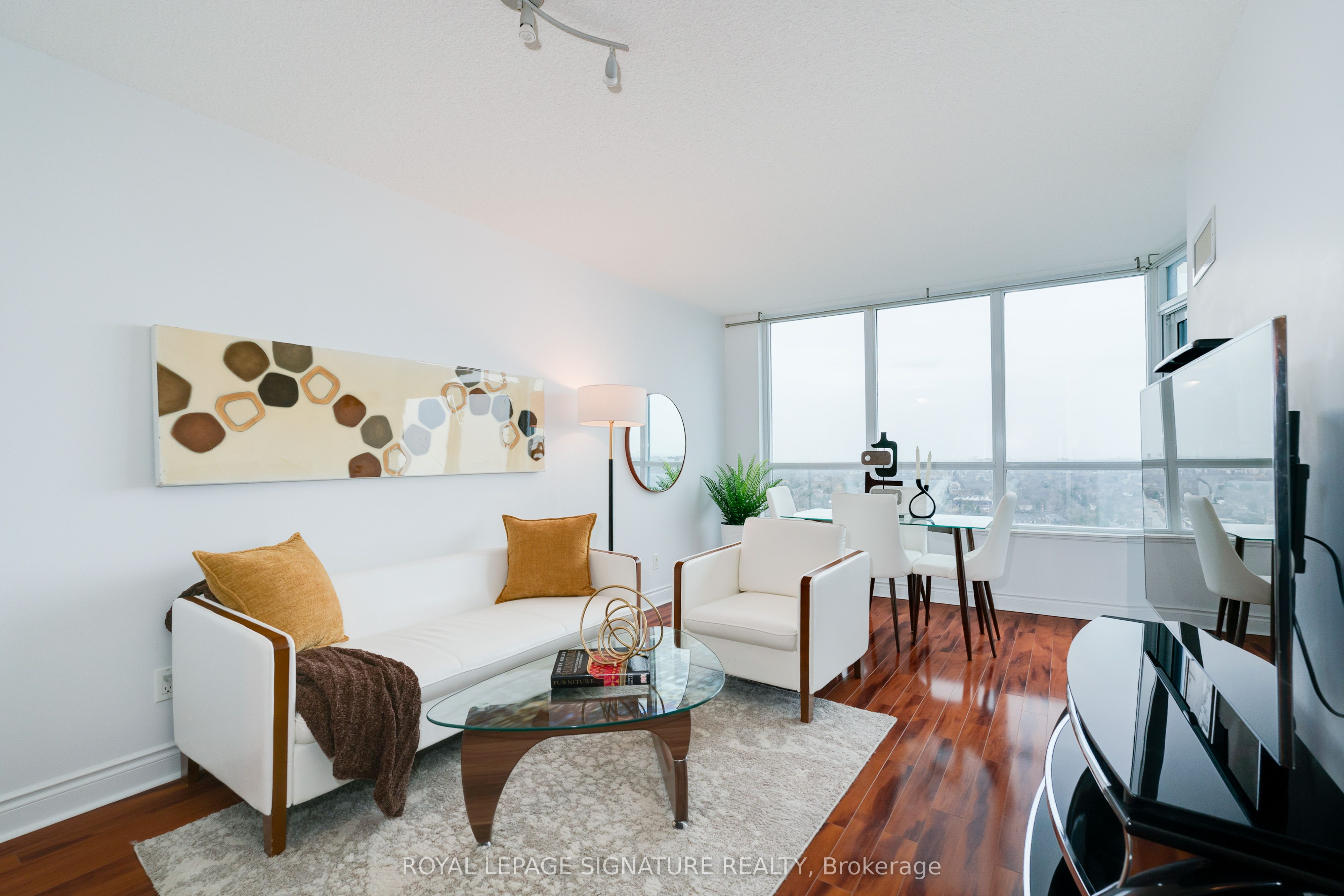 15 Greenview Avenue 2408, Toronto, ON M2M 4M7 photo 4