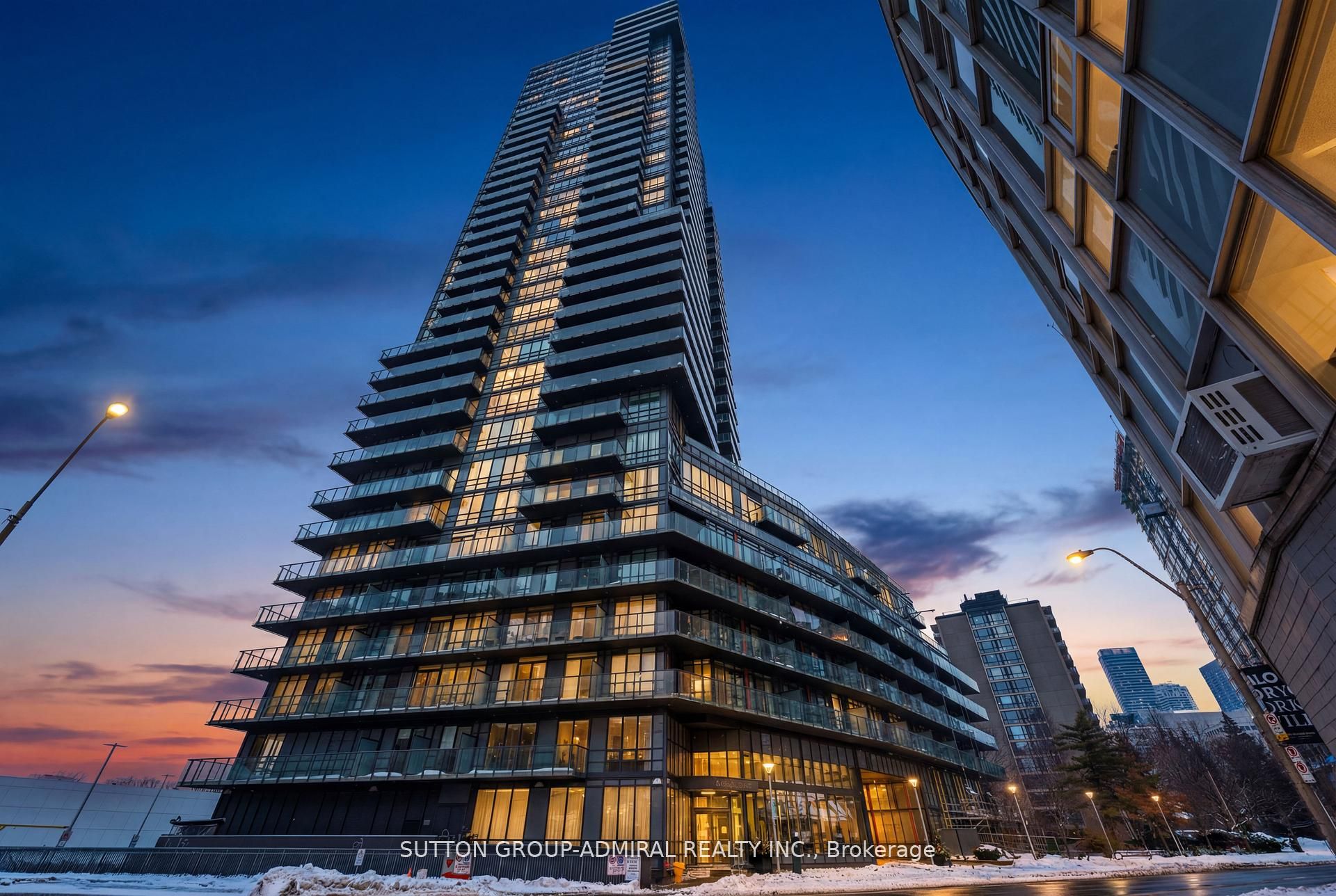 825 Church Street 2106, Toronto, ON M4W 3Z4