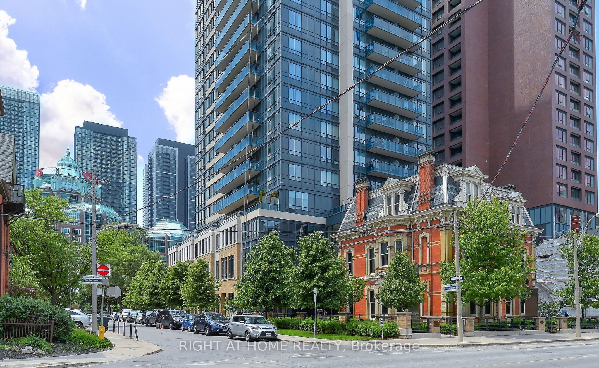 28 Linden Street 1405, Toronto, ON M4Y 0A4 photo 5