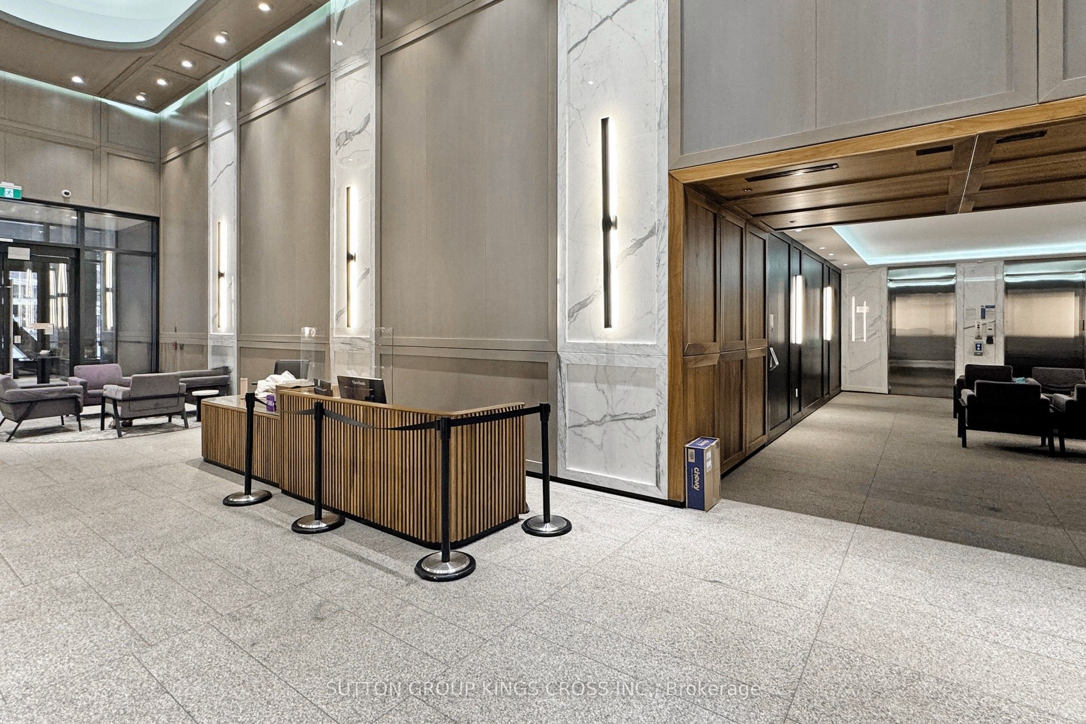 488 University Avenue 3901, Toronto, ON M5G 0C1 photo 5