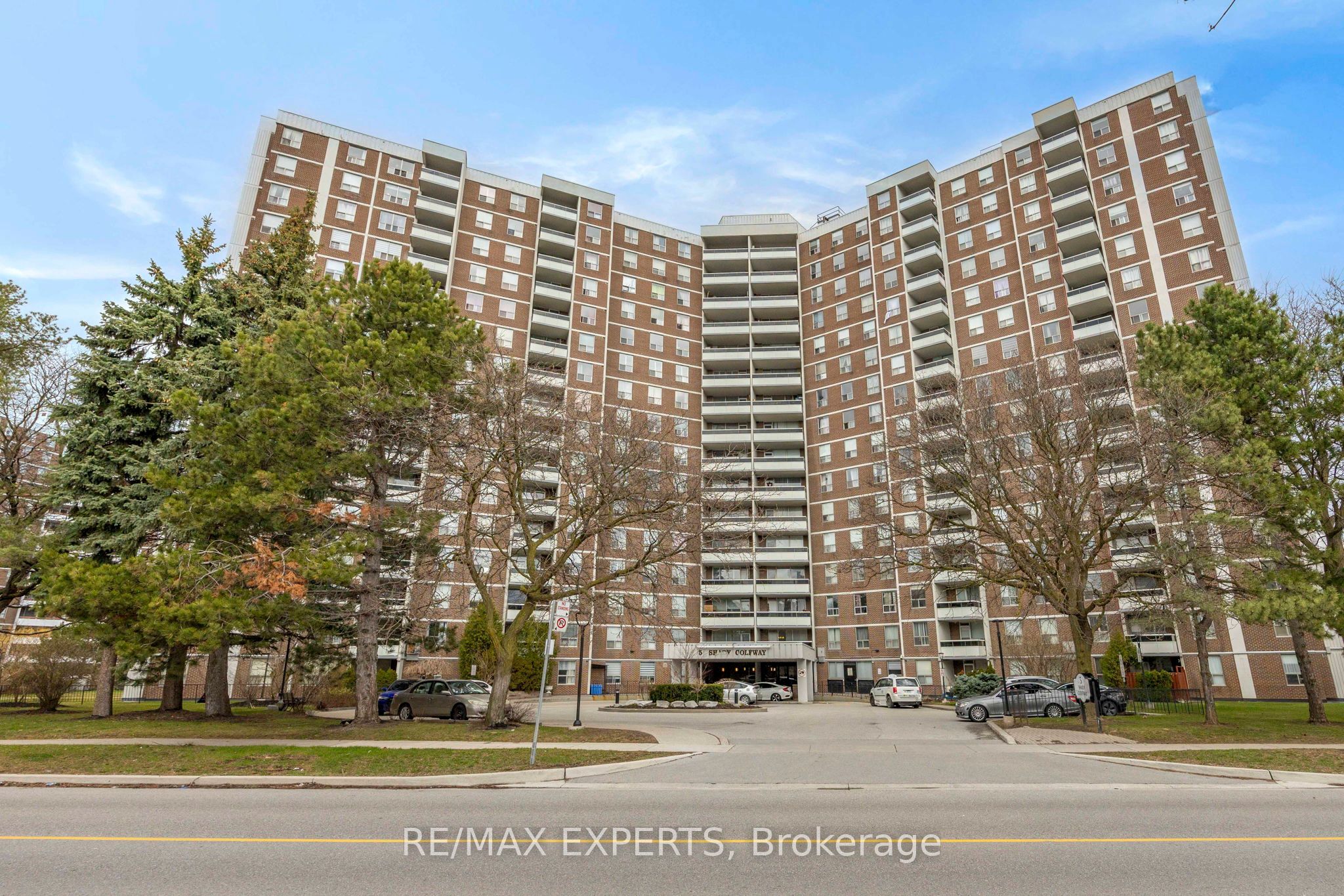 5 Shady Golfway 1417, Toronto, ON M3C 3A5