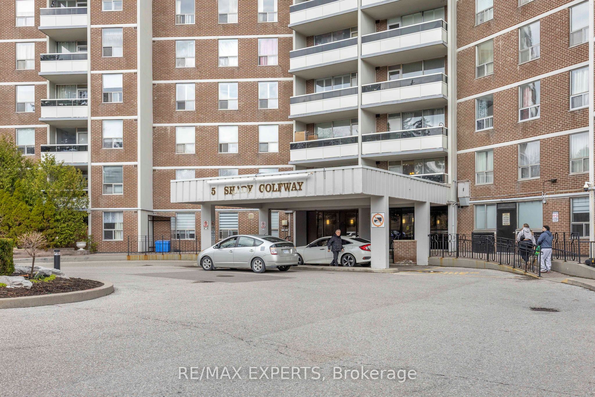 5 Shady Golfway 1417, Toronto, ON M3C 3A5 photo 3