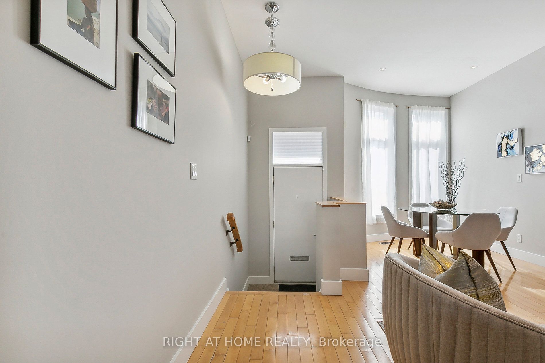 488 King Street E, Toronto, ON M5A 1L8 photo 2