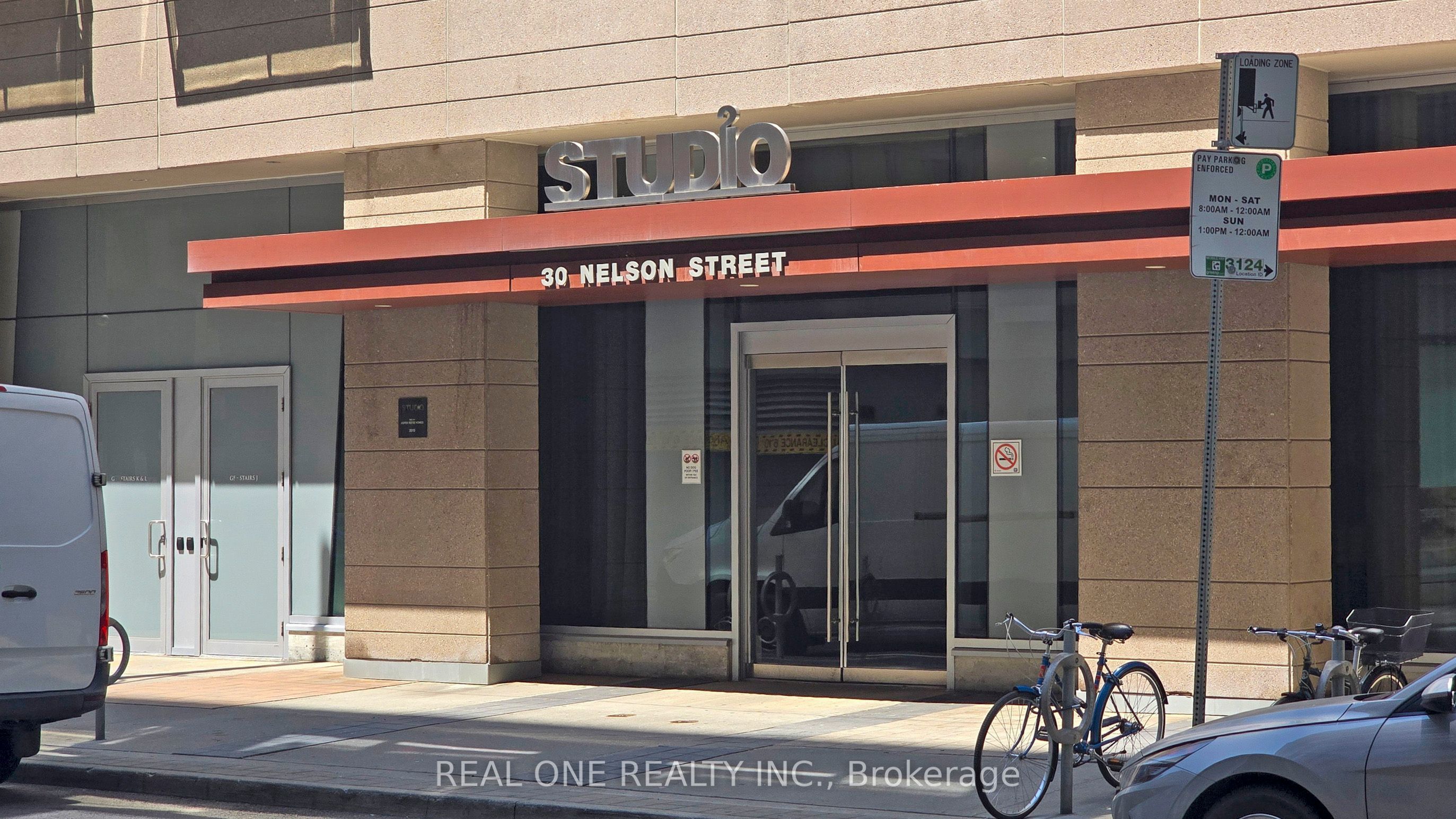 30 Nelson Street 3002, Toronto, ON M5V 0H5 photo 2