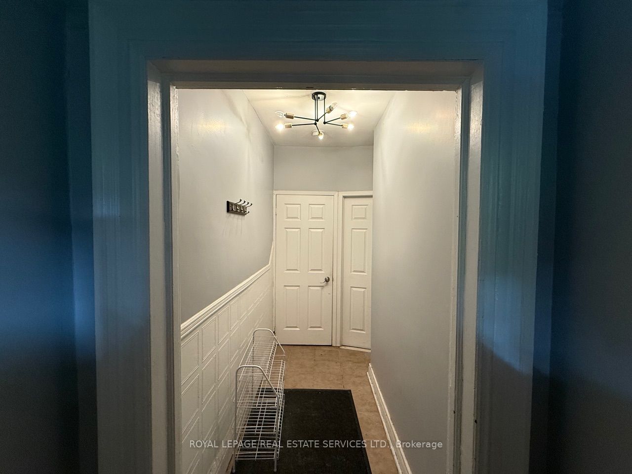 263 Grace Street 2nd Floor, Toronto, ON M6G 3A7 photo 3