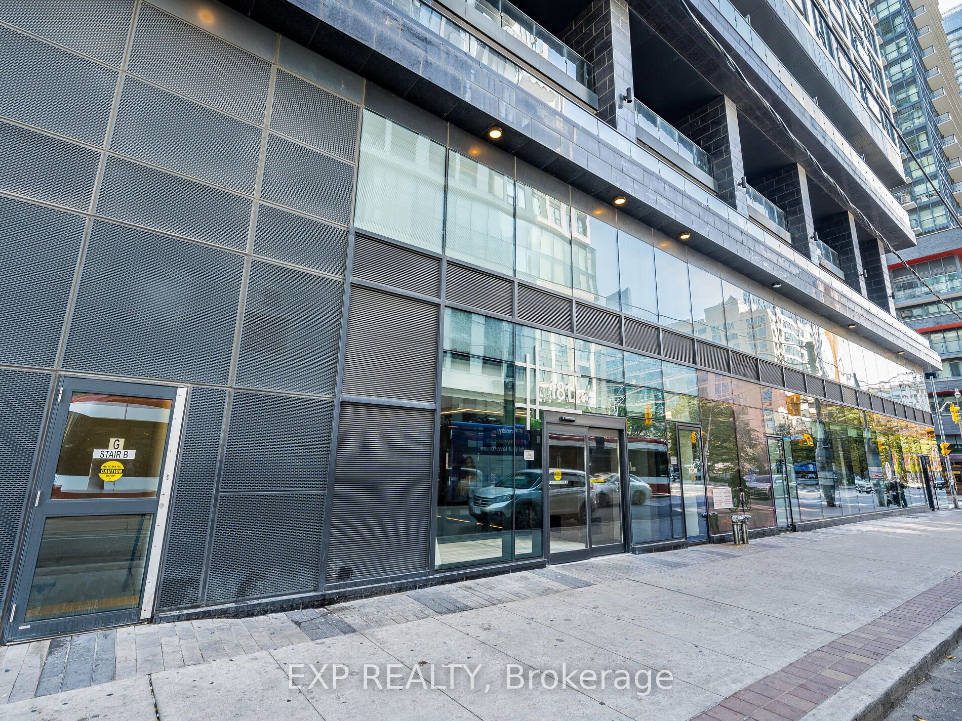 181 Dundas Street E 3708, Toronto, ON M5A 0N5 photo 3