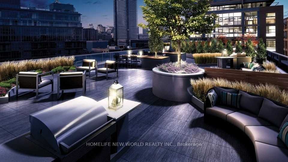 30 Nelson Street 402, Toronto, ON M5V 0H5 photo 5