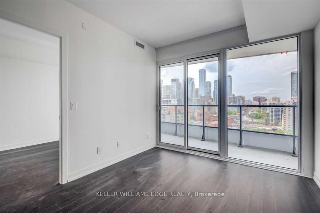 85 Wood Street 3609, Toronto, ON M4Y 0E8 photo 5
