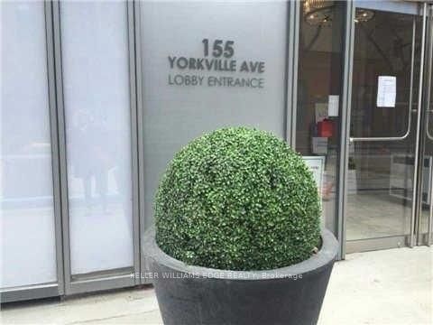 155 Yorkville Avenue 911, Toronto, ON M5R 0B4 photo 2