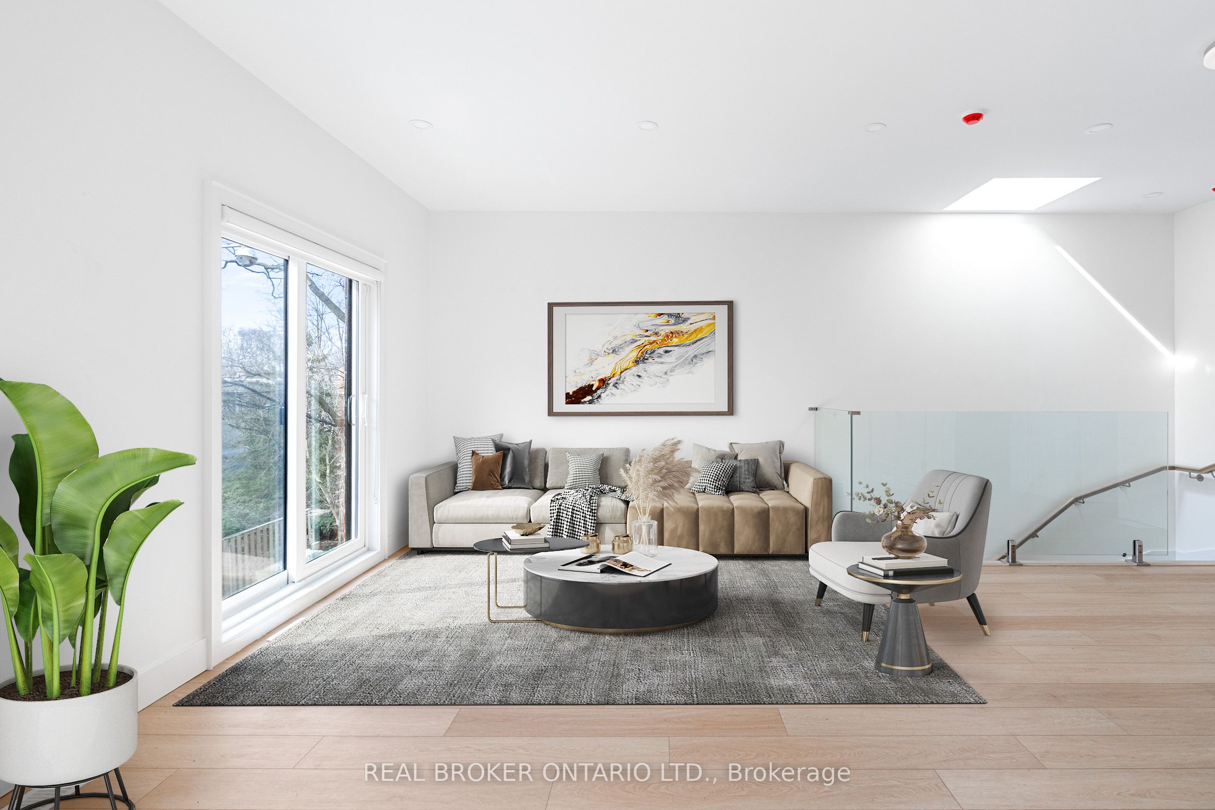 21 Farnham Avenue Laneway, Toronto, ON M4V 1H6 photo 3