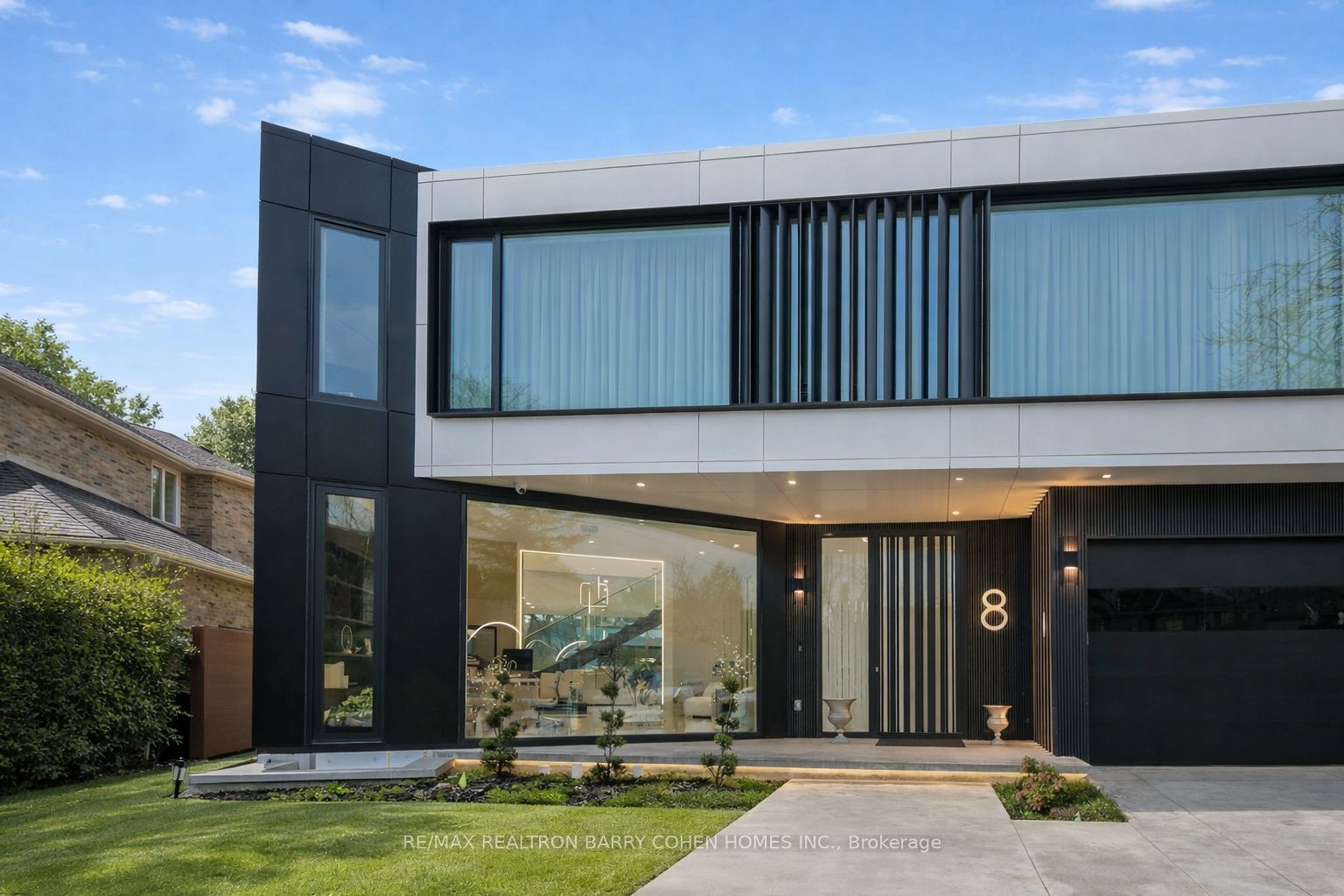 8 Cadmus Road, Toronto, ON M2M 2M4 photo 2