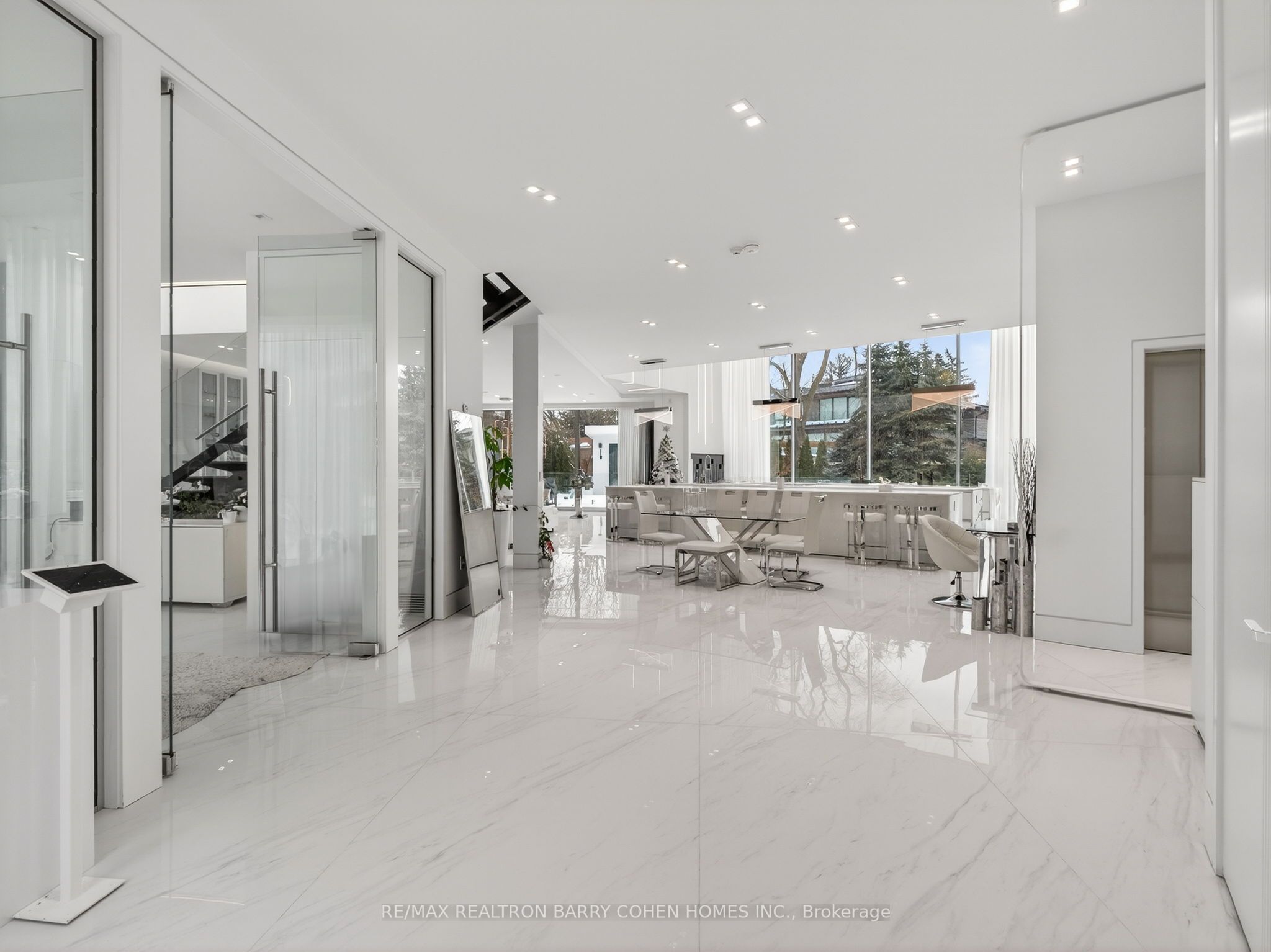 8 Cadmus Road, Toronto, ON M2M 2M4 photo 5