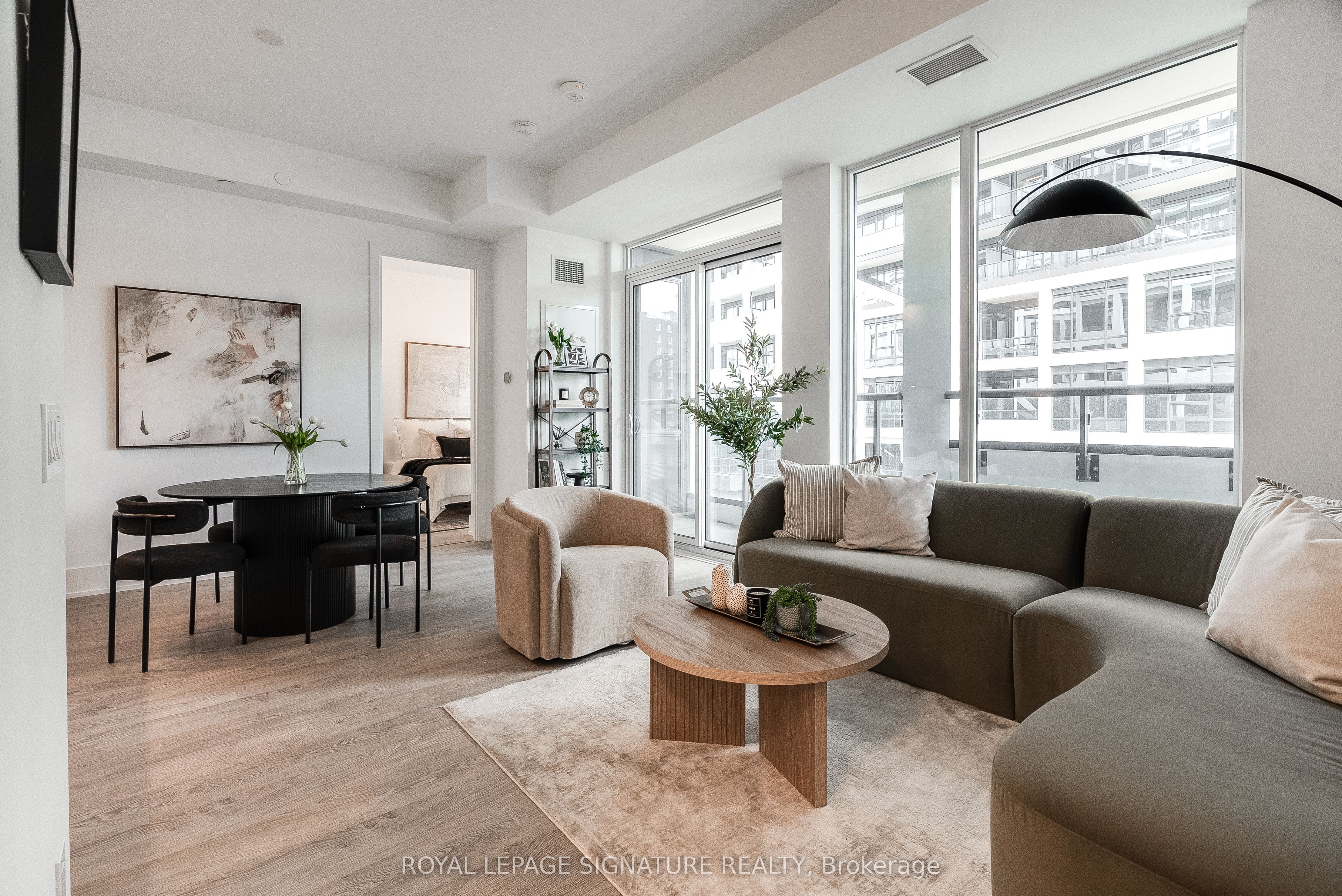 115 Denison Avenue 501, Toronto, ON M5T 2N1