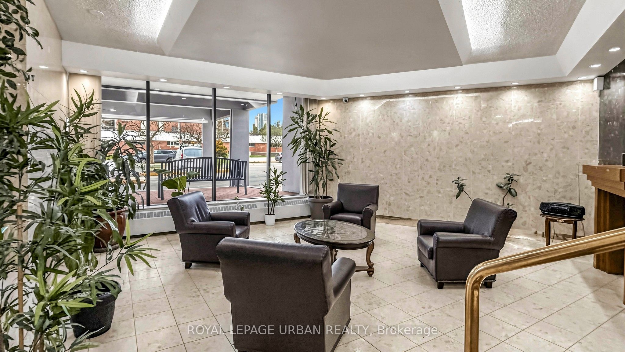 60 Pavane Linkway N/A 602, Toronto, ON M3C 1A1 photo 3
