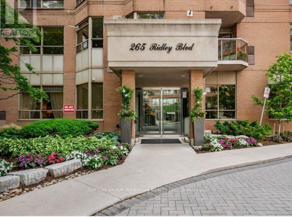 265 Ridley Boulevard 1803, Toronto, ON M5M 4N8 photo 2