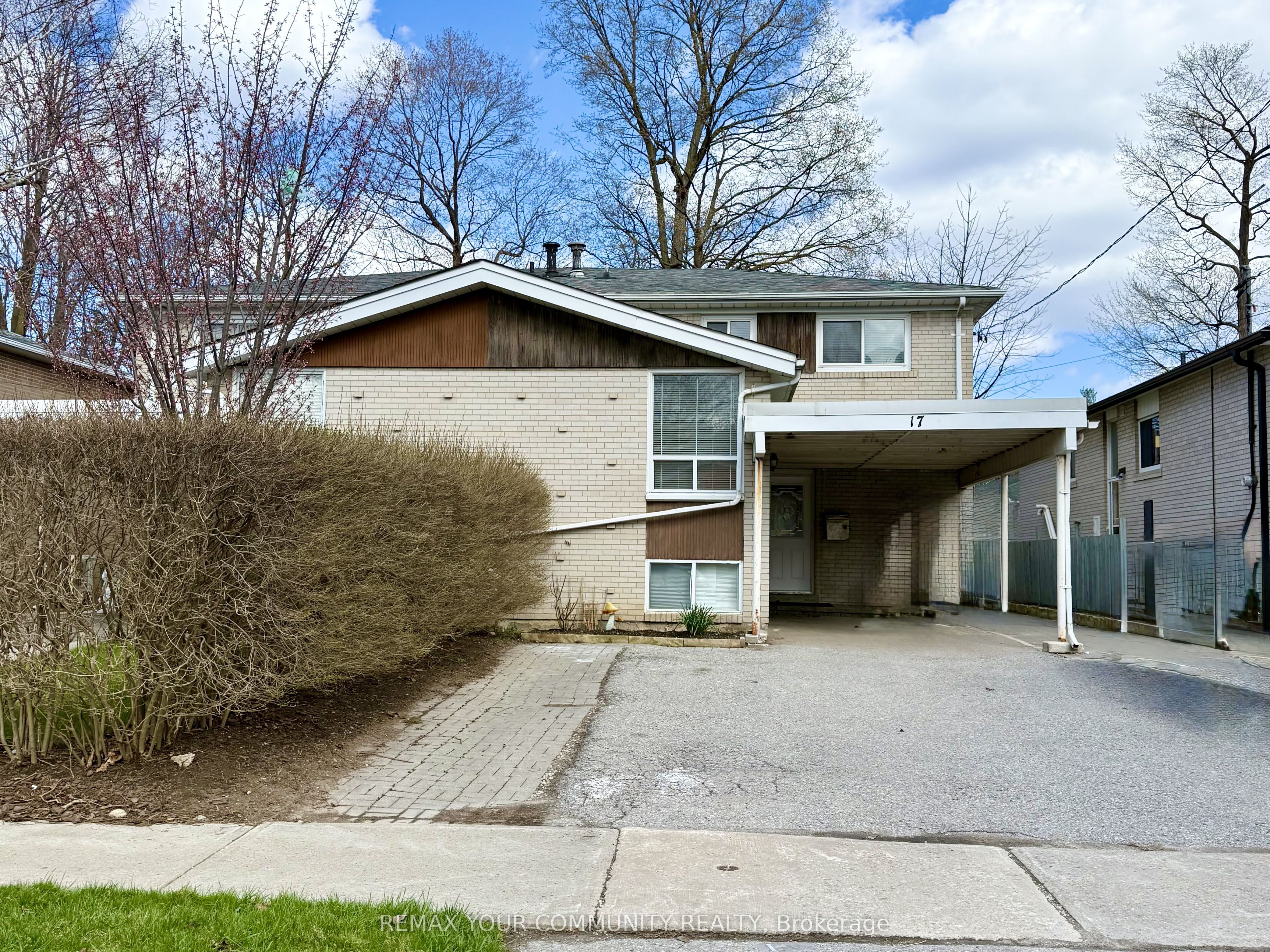 17 Regatta Crescent Upper, Toronto, ON M2R 2X7 photo 3