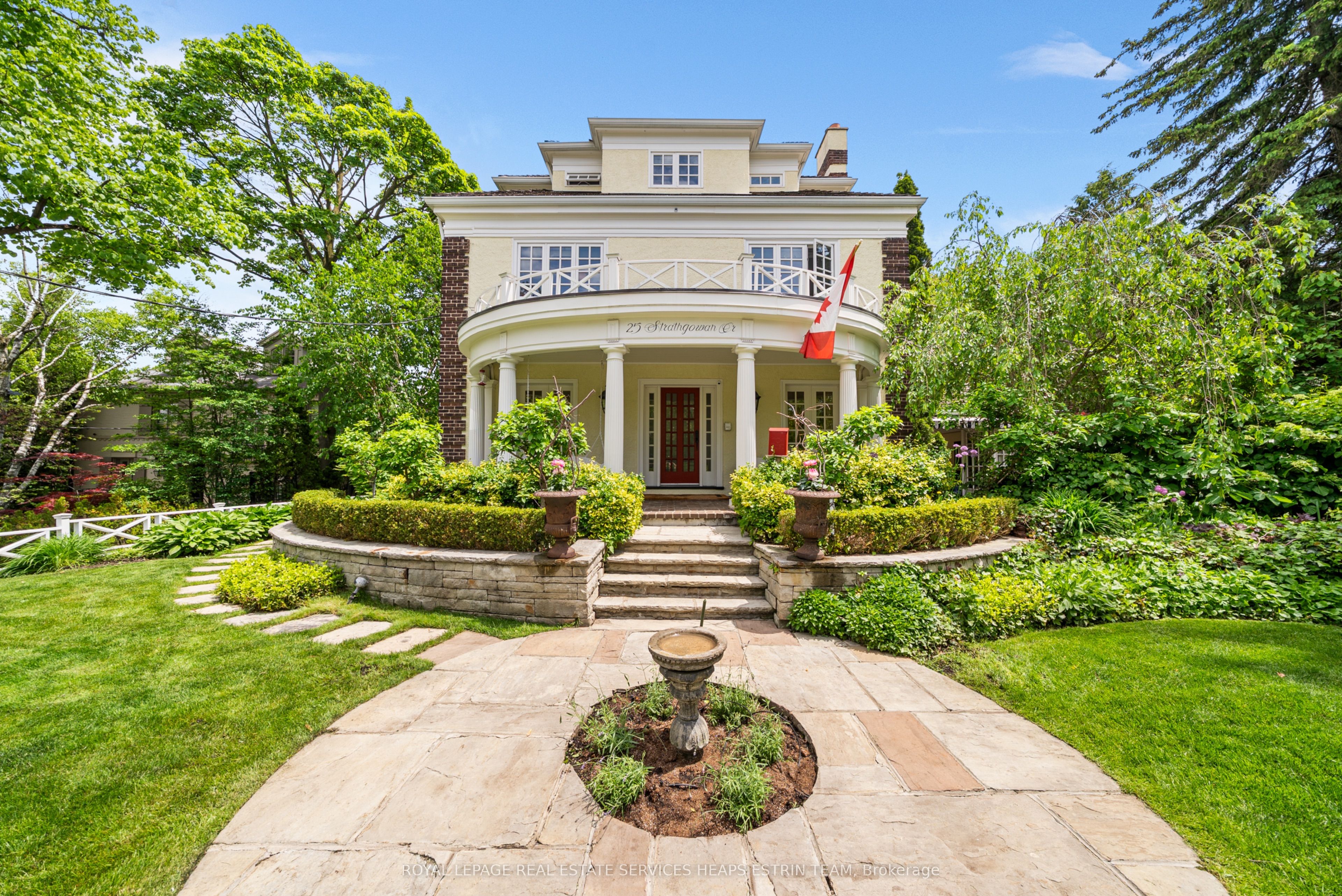 25 Strathgowan Crescent, Toronto, ON M4N 2Z6 photo 3