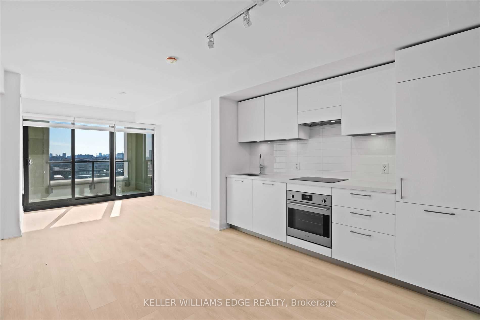 33 Frederick Todd Way 507, Toronto, ON M4G 0C9