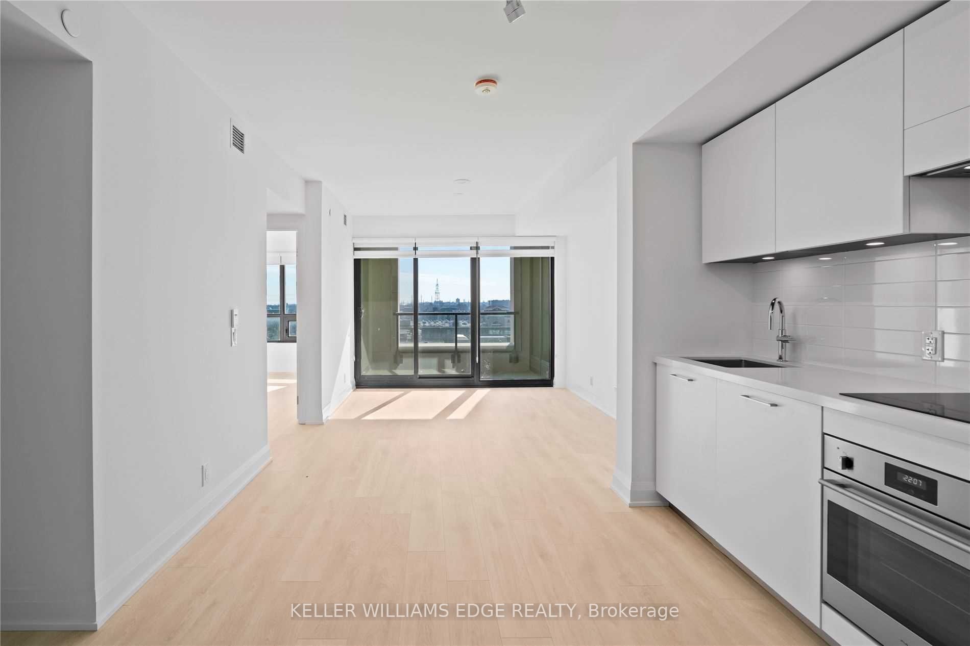 33 Frederick Todd Way 507, Toronto, ON M4G 0C9 photo 2