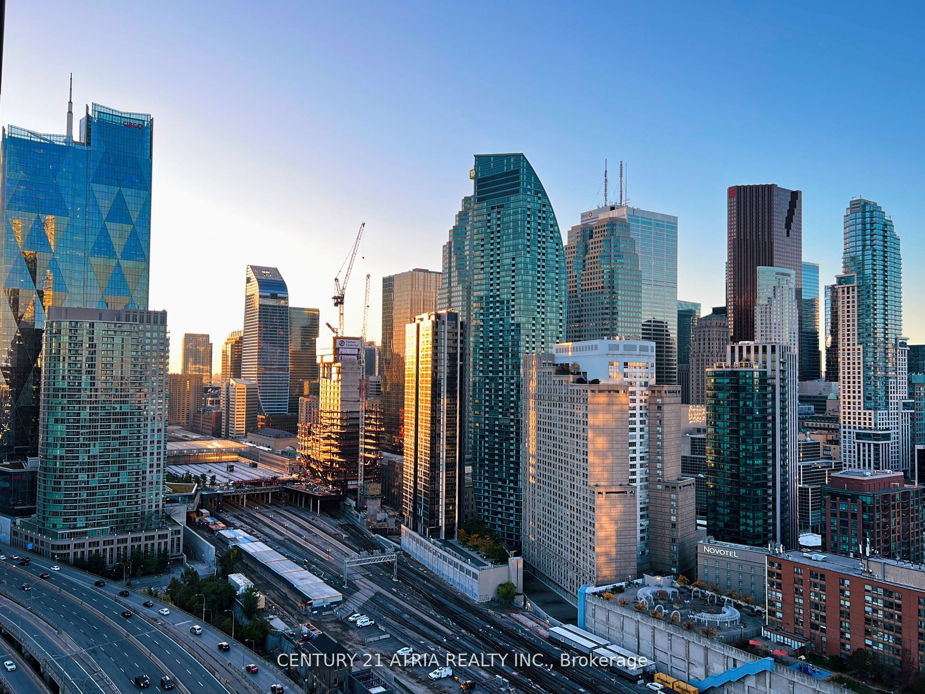 138 Downes Street 3311, Toronto, ON M5E 0E4 photo 5