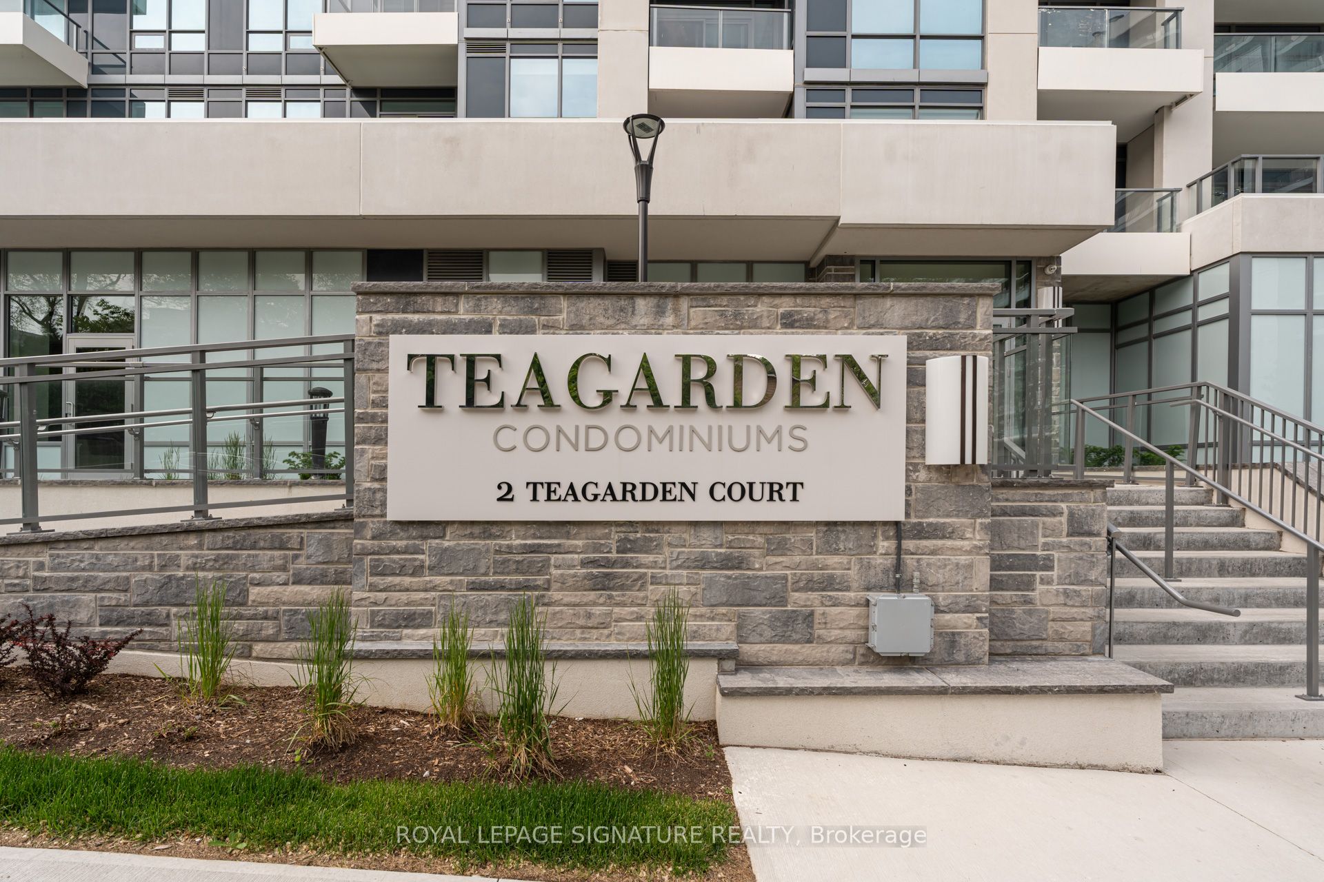 2 Teagarden Court 1304, Toronto, ON M2N 0L6 photo 3
