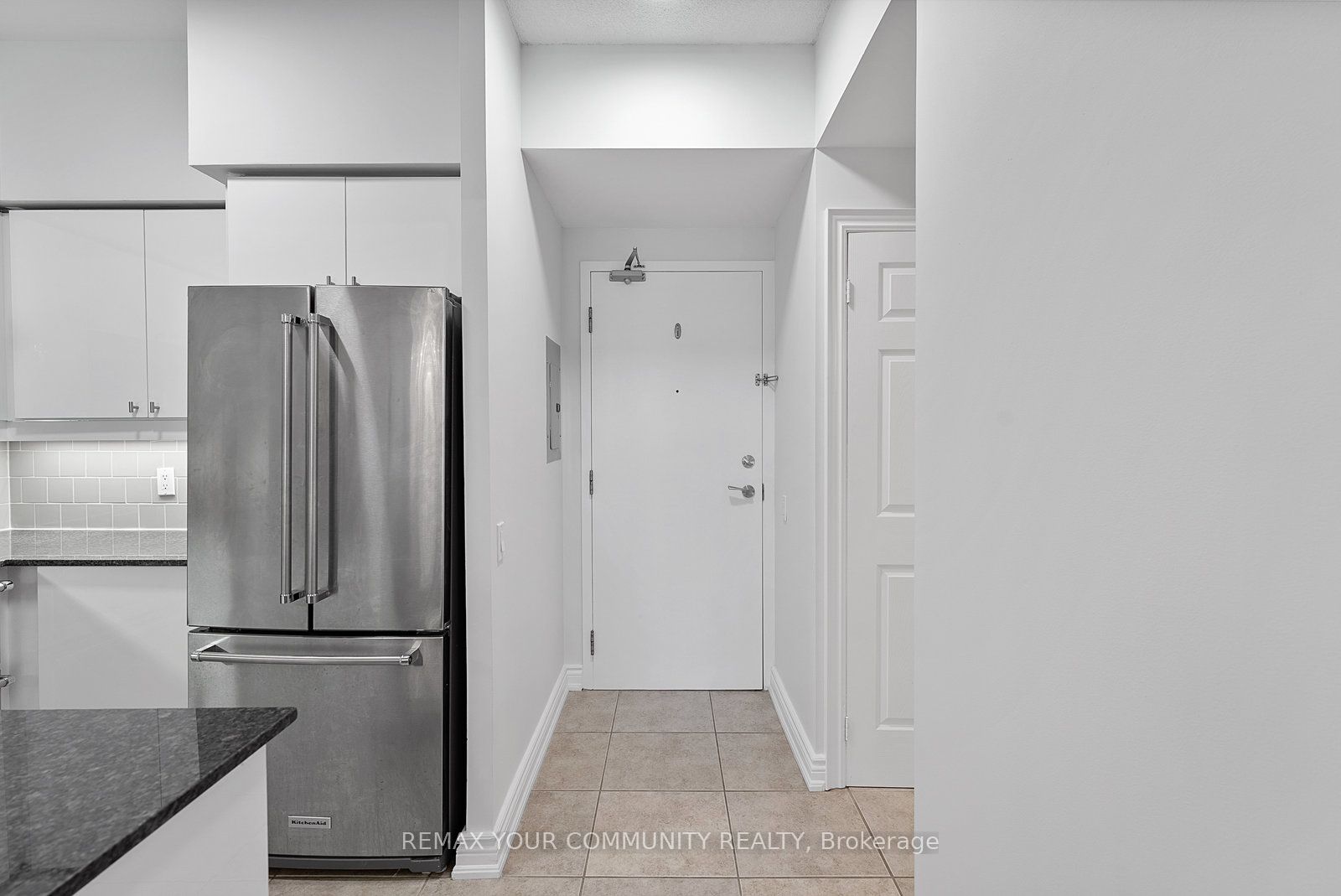 451 Rosewell Avenue S 105, Toronto, ON M4R 2H8 photo 3