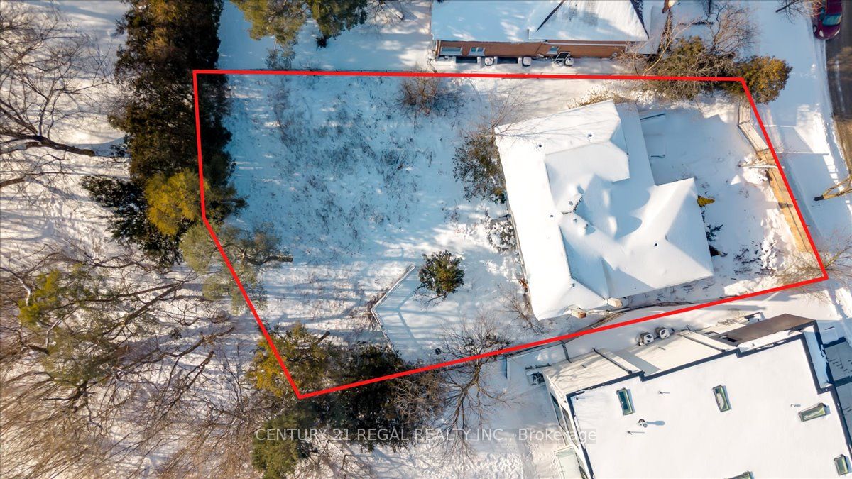 11 Montressor Drive, Toronto, ON M2P 1Y9 photo 5
