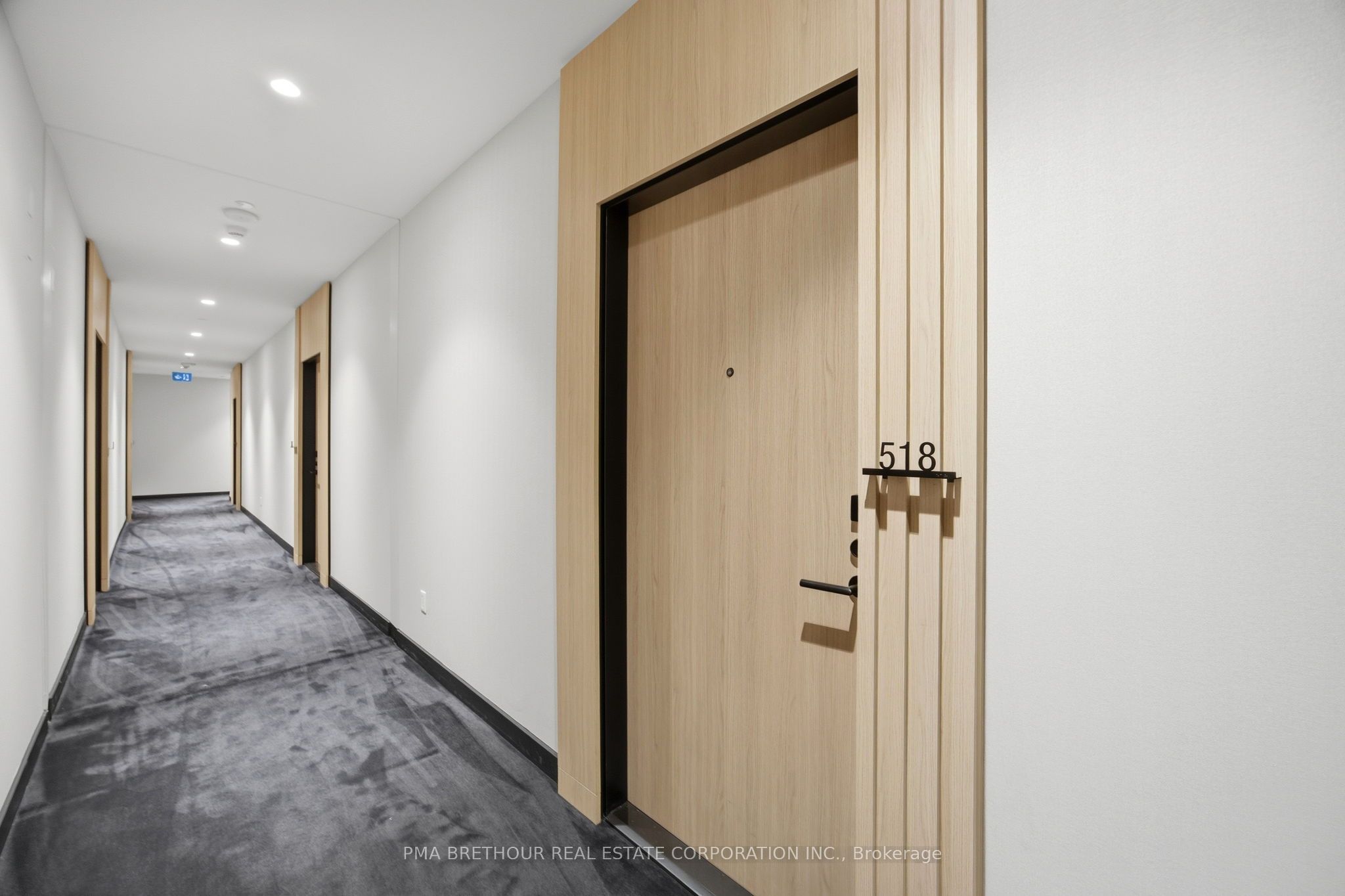 15 Mercer Street 518, Toronto, ON M5V 0T8 photo 3