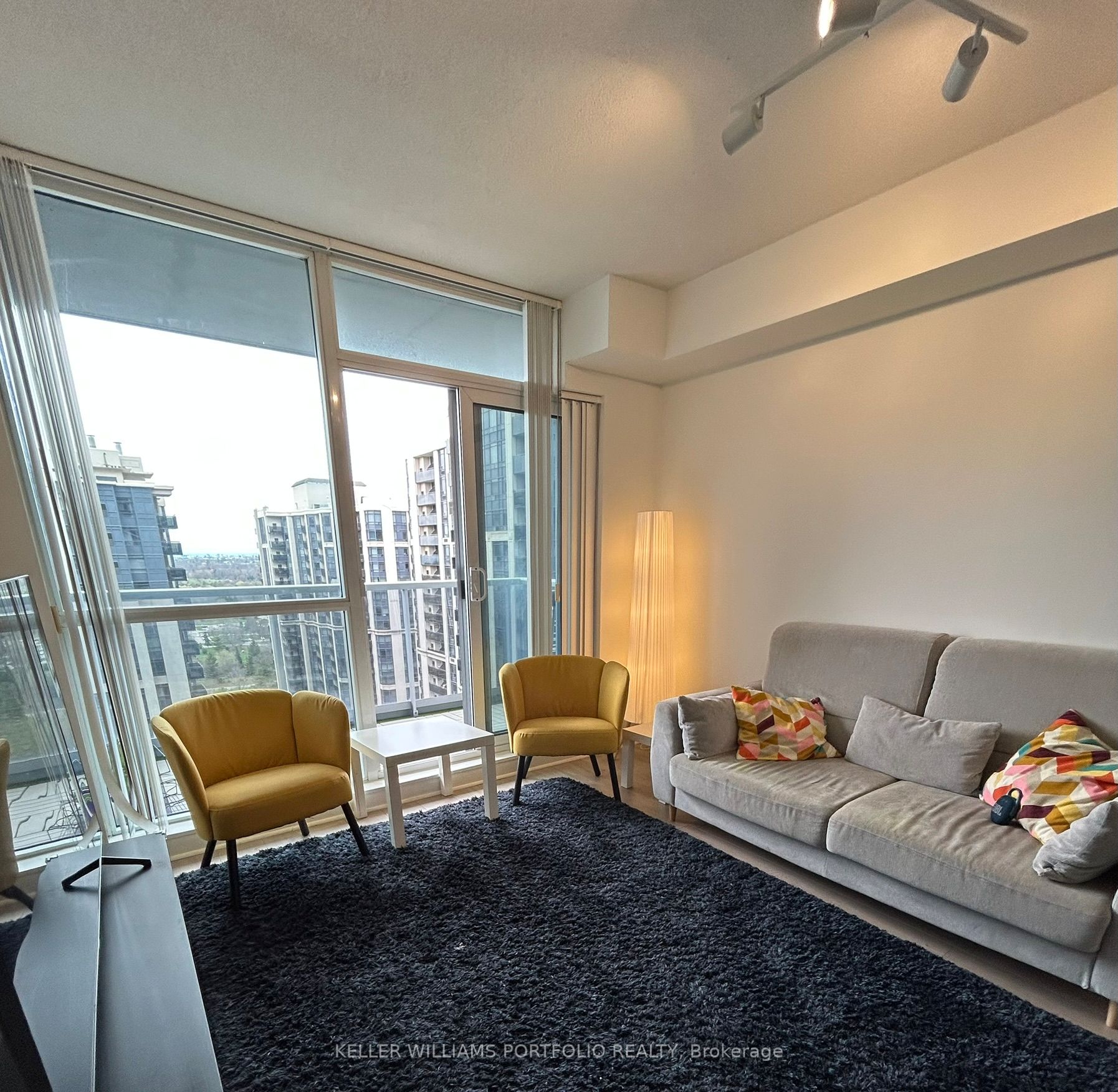 4968 Yonge Street 2801, Toronto, ON M2N 7G9 photo 2