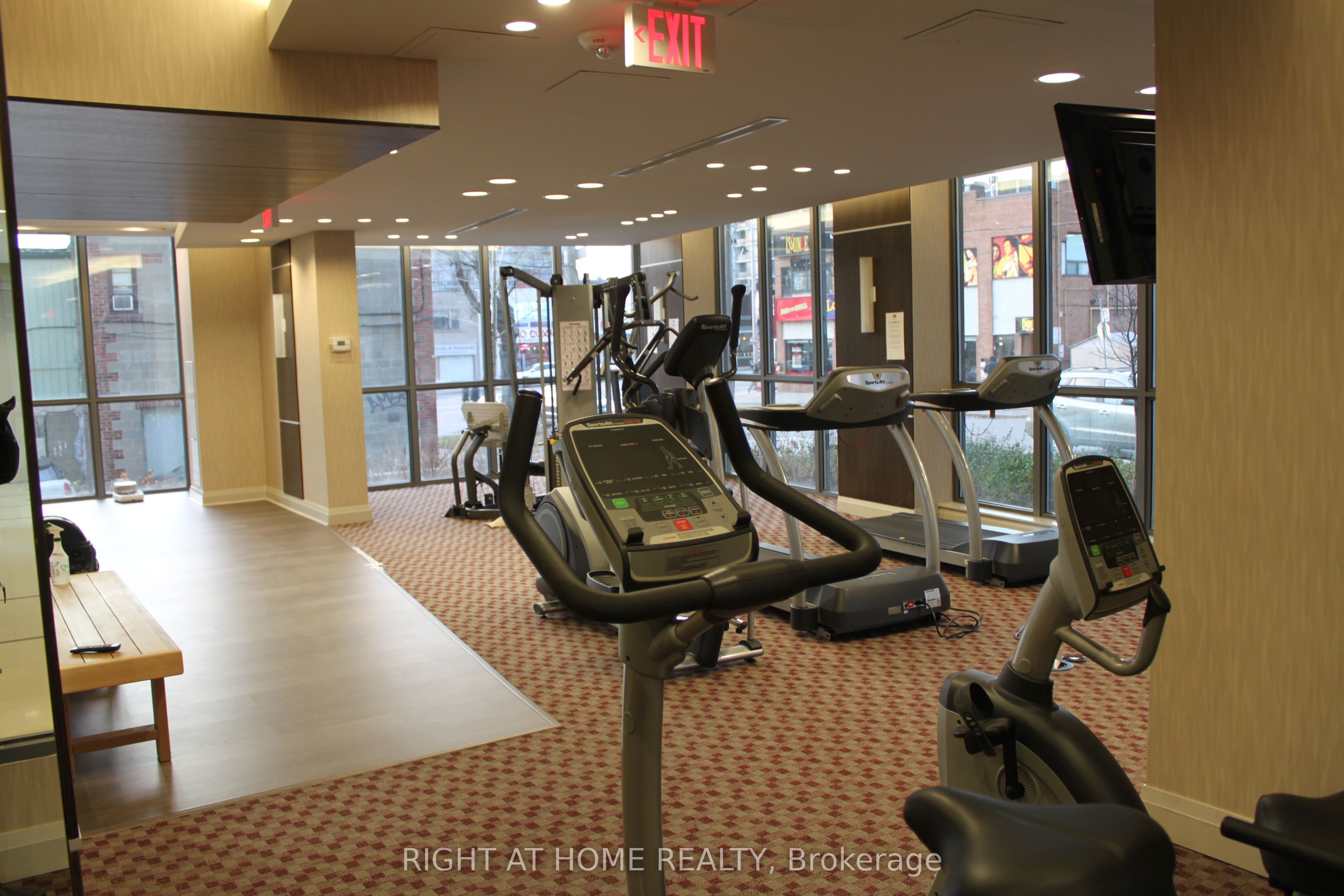 26 Norton Avenue 805, Toronto, ON M2N 0H6 photo 2