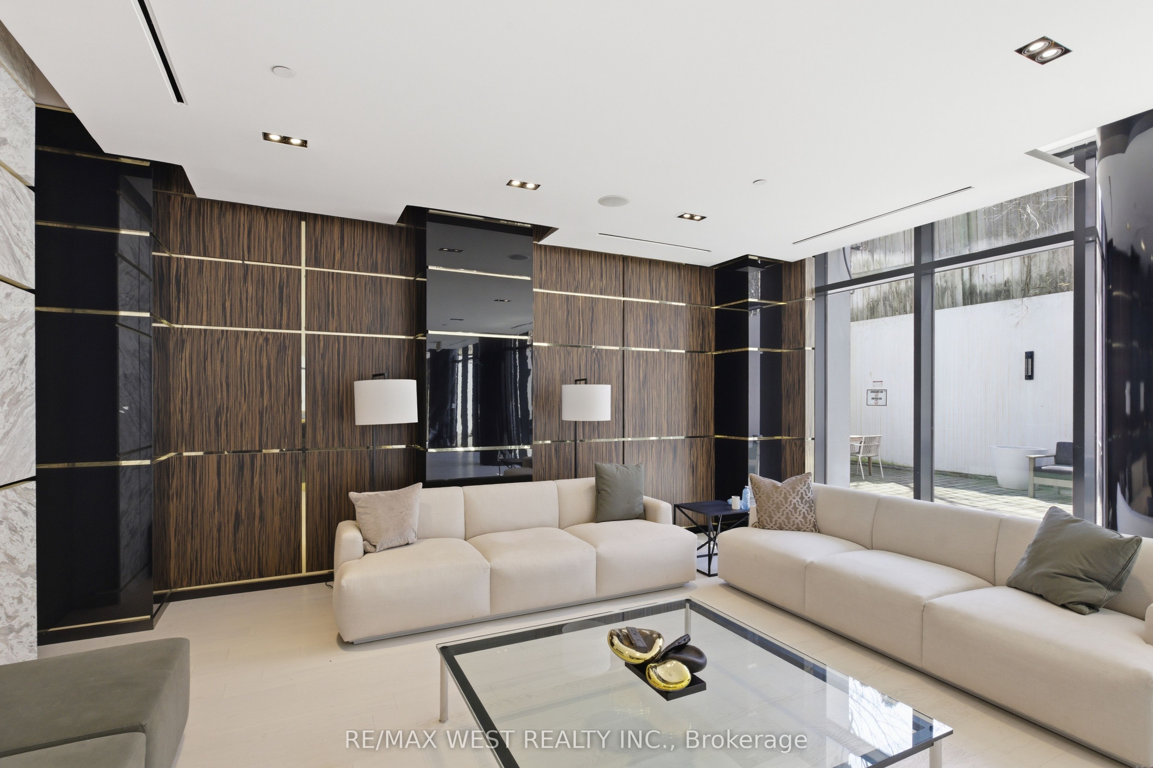 3018 Yonge Street 617, Toronto, ON M4N 2K8 photo 4
