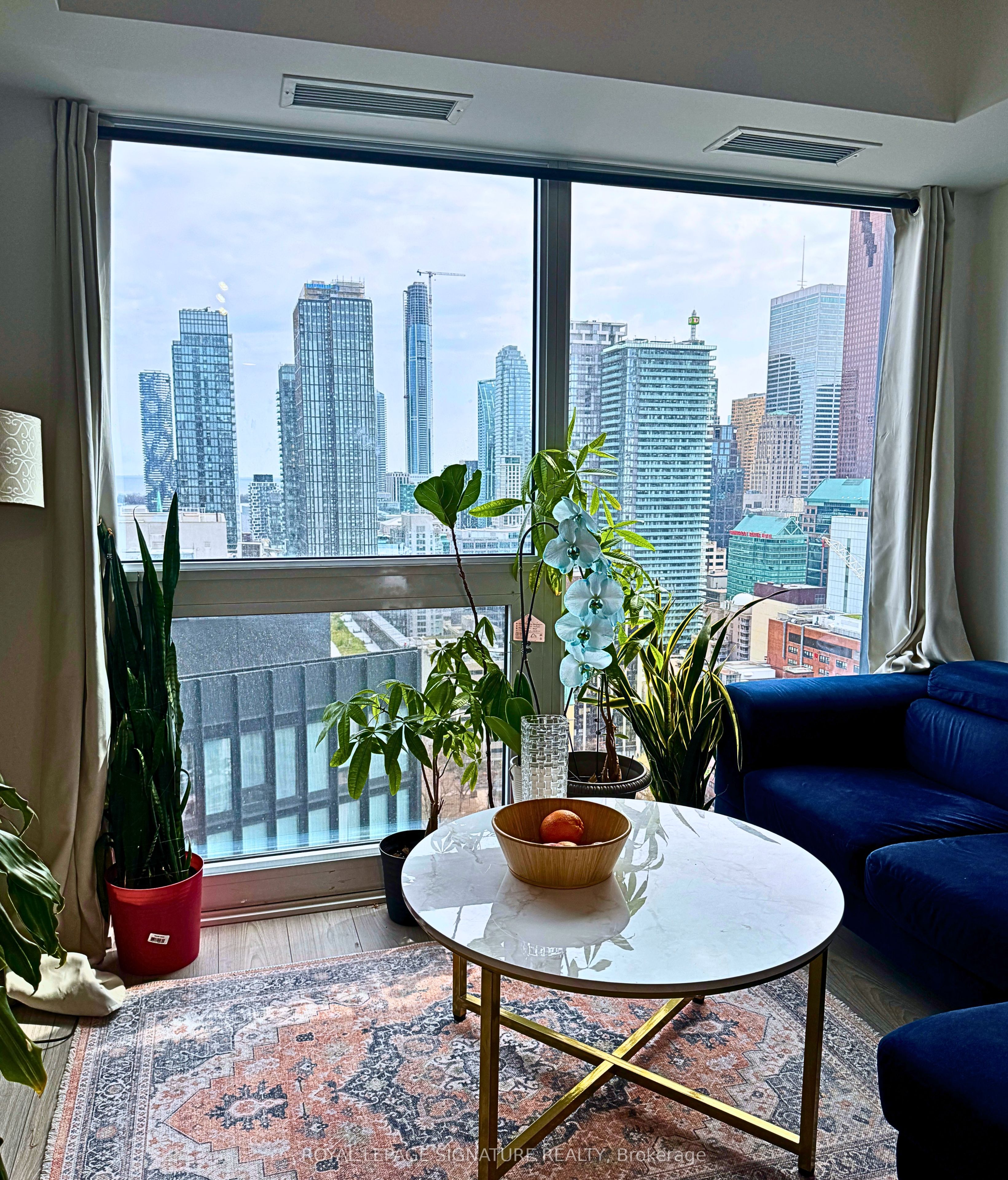 82 Dalhousie Street 3307, Toronto, ON M5B 1Y7 photo 5