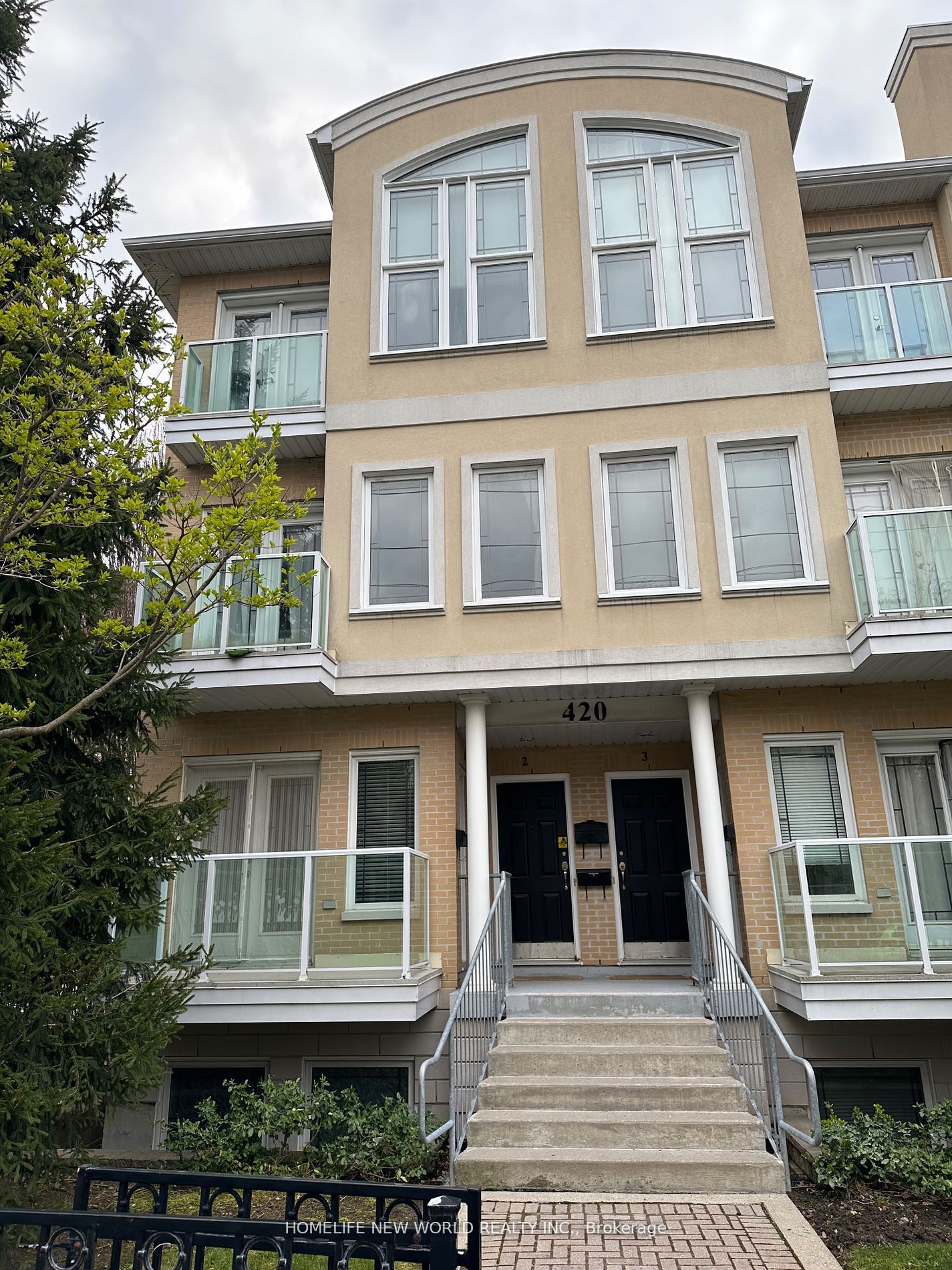 420 Kenneth Avenue 1, Toronto, ON M2N 7M3