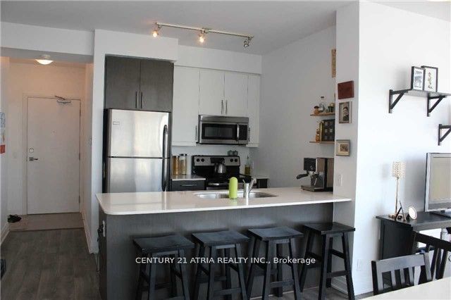 530 St Clair Avenue W 1004, Toronto, ON M6C 0A2