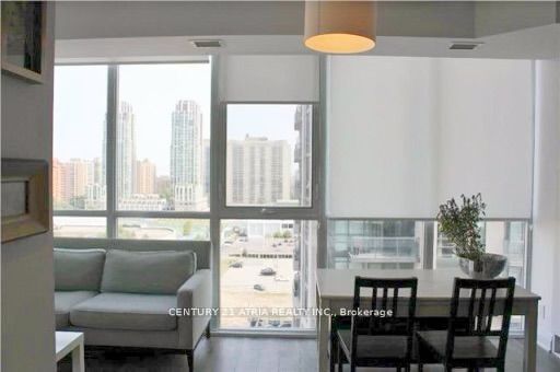 530 St Clair Avenue W 1004, Toronto, ON M6C 0A2 photo 4