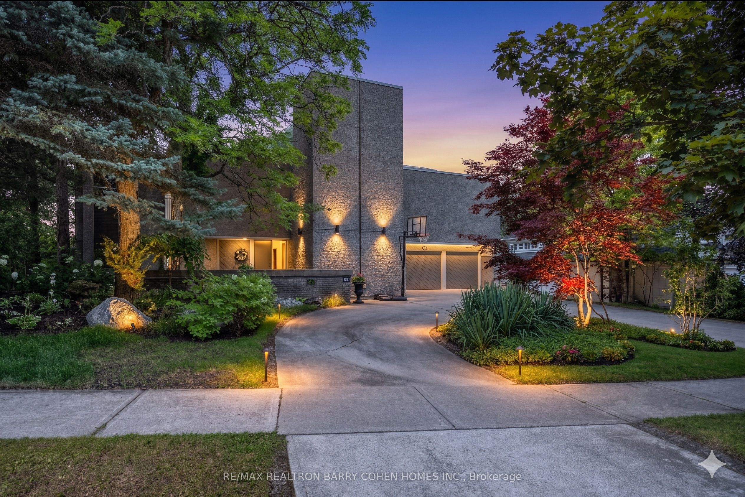 10 Penwood Crescent, Toronto, ON M3B 2B9 photo 3