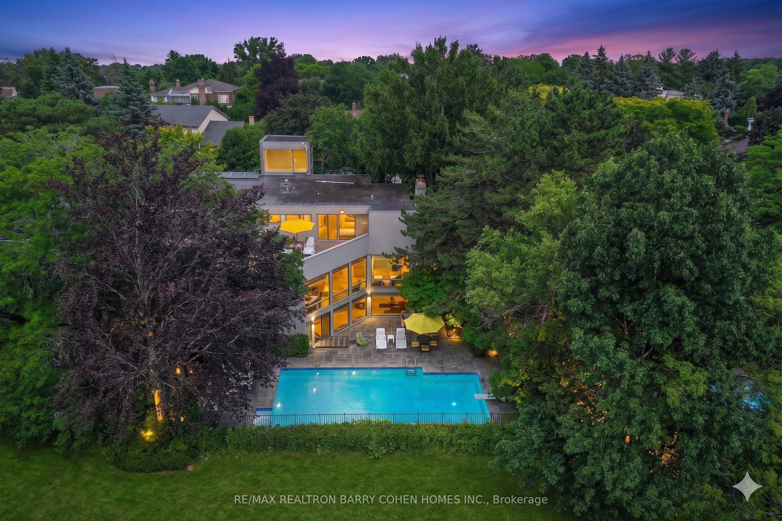 10 Penwood Crescent, Toronto, ON M3B 2B9 photo 4