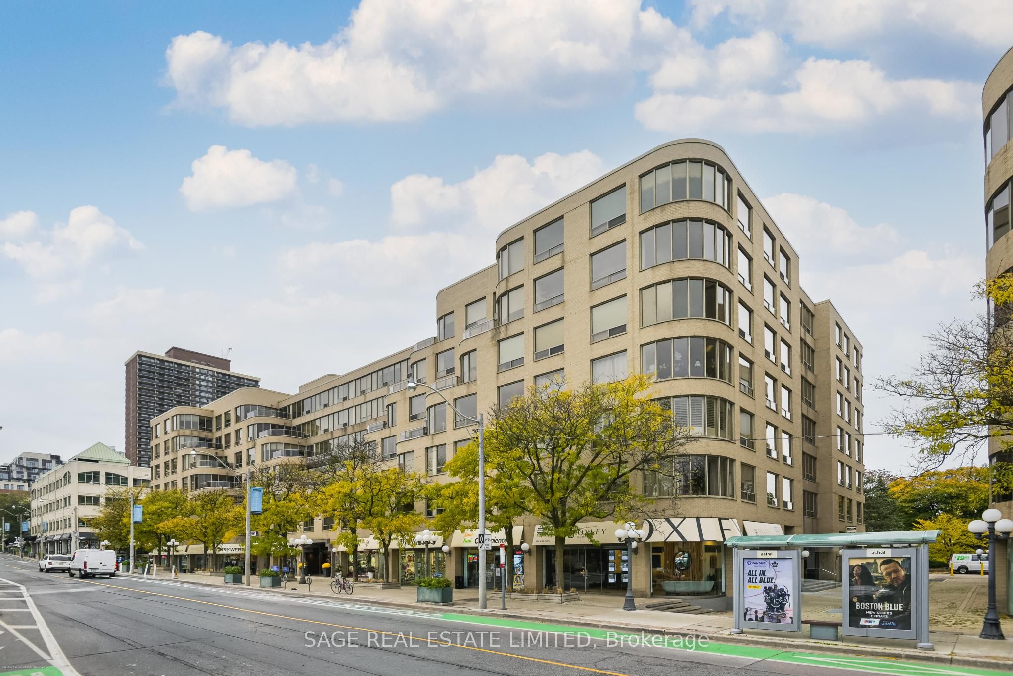 1177 Yonge Street 207, Toronto, ON M4T 2Y4