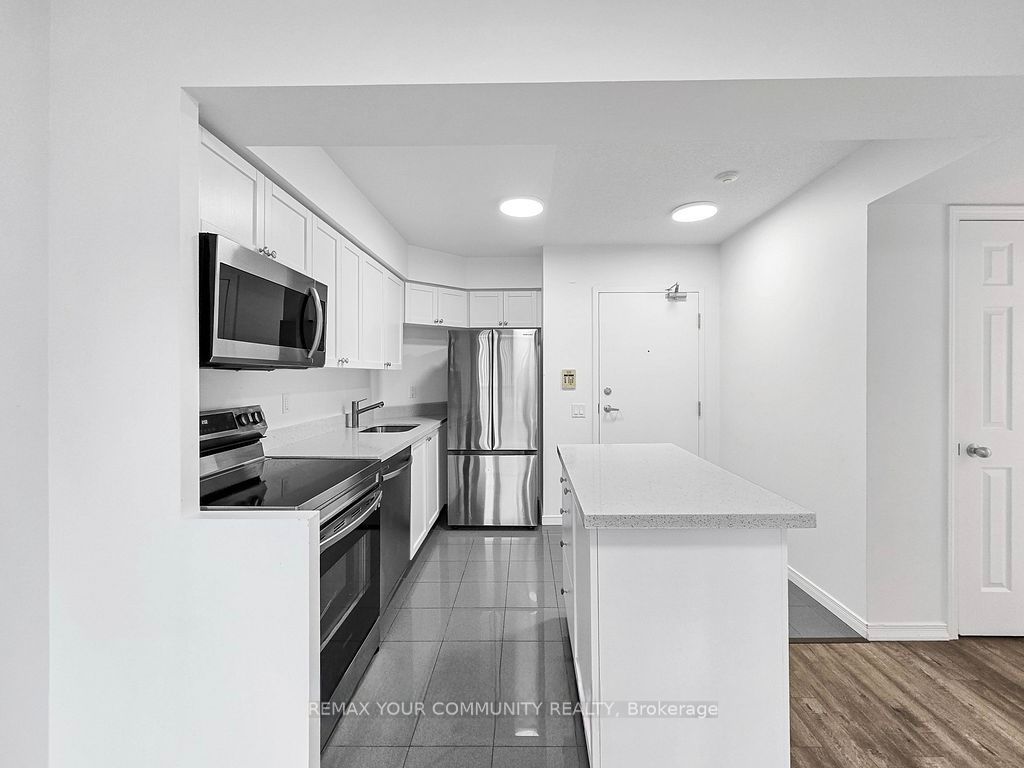 30 Harrison Garden Boulevard 911, Toronto, ON M2N 7A9 photo 2